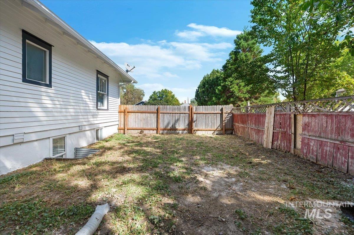 1704 Blaine Property Photo 32