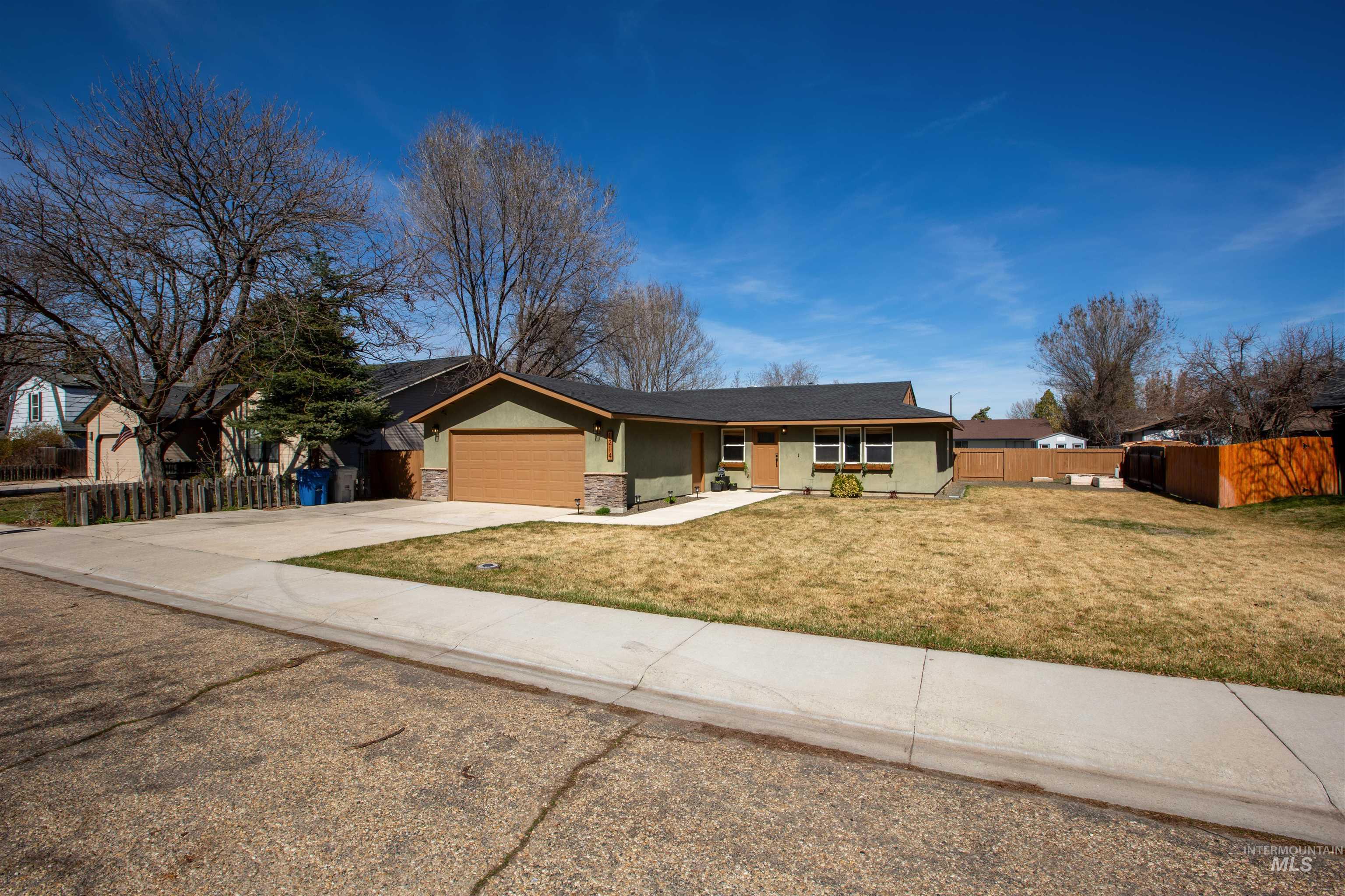 1214 E Pennsylvania Pl Property Photo 1