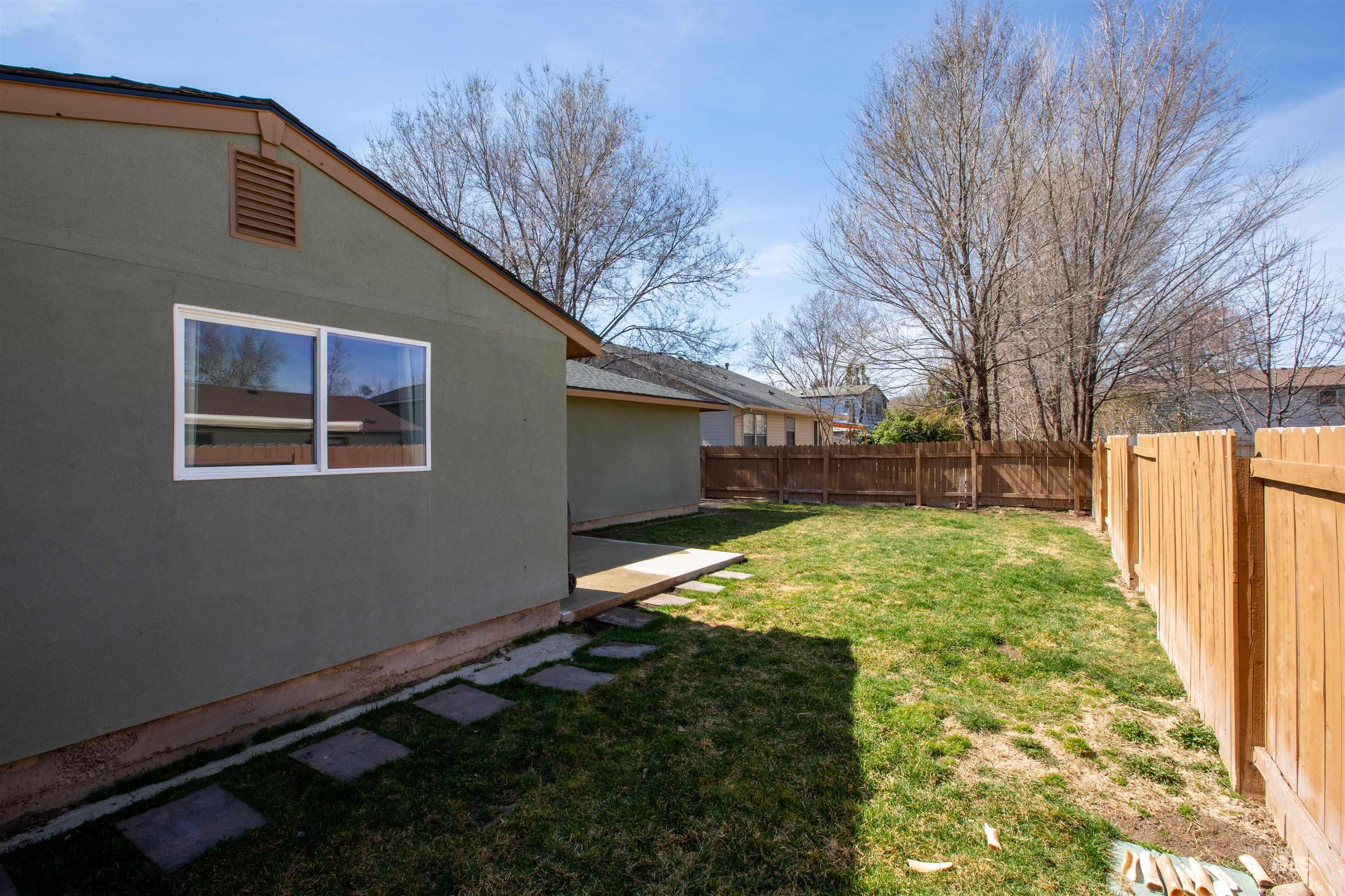 1214 E Pennsylvania Pl Property Photo 30