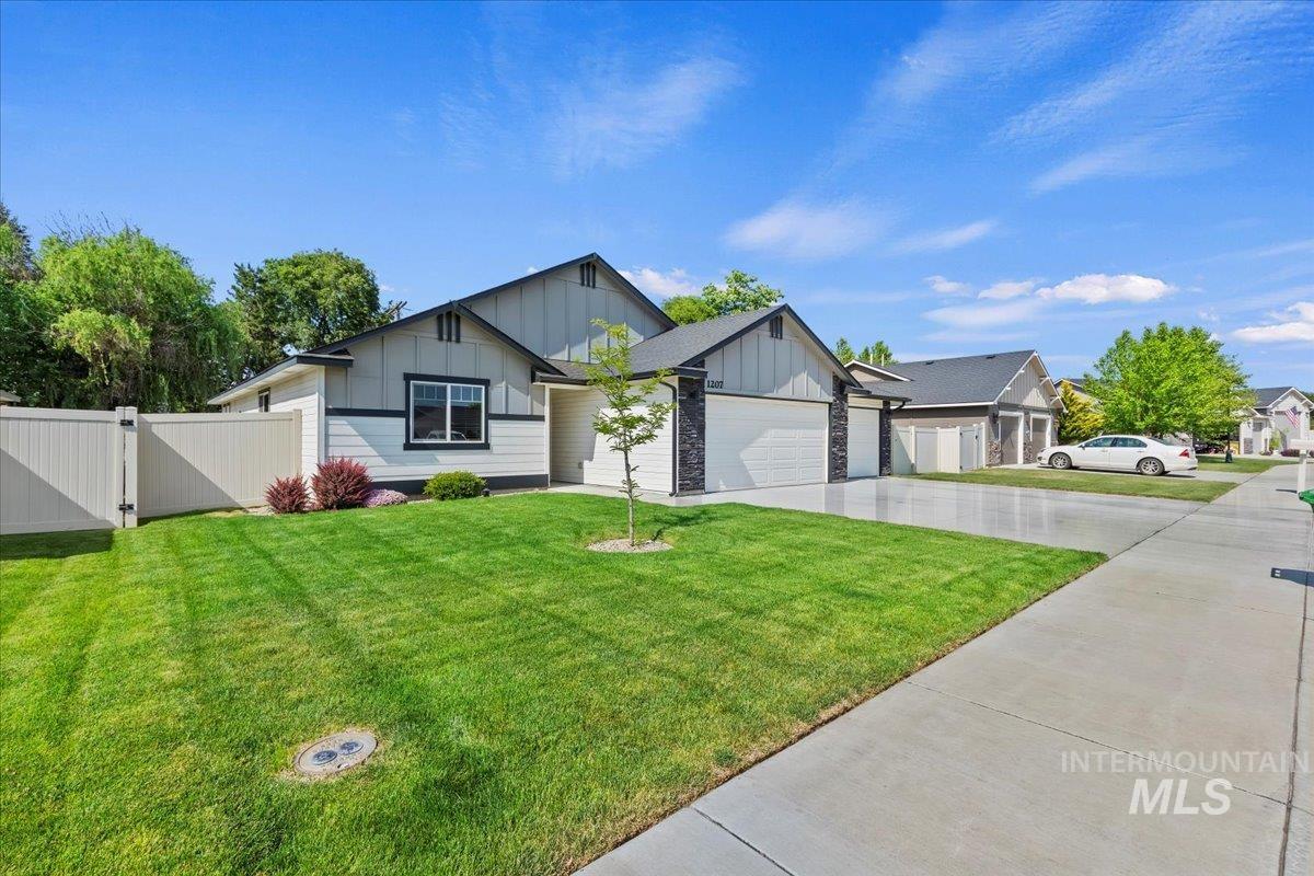 1207 Cottonwood Dr. Property Photo 4