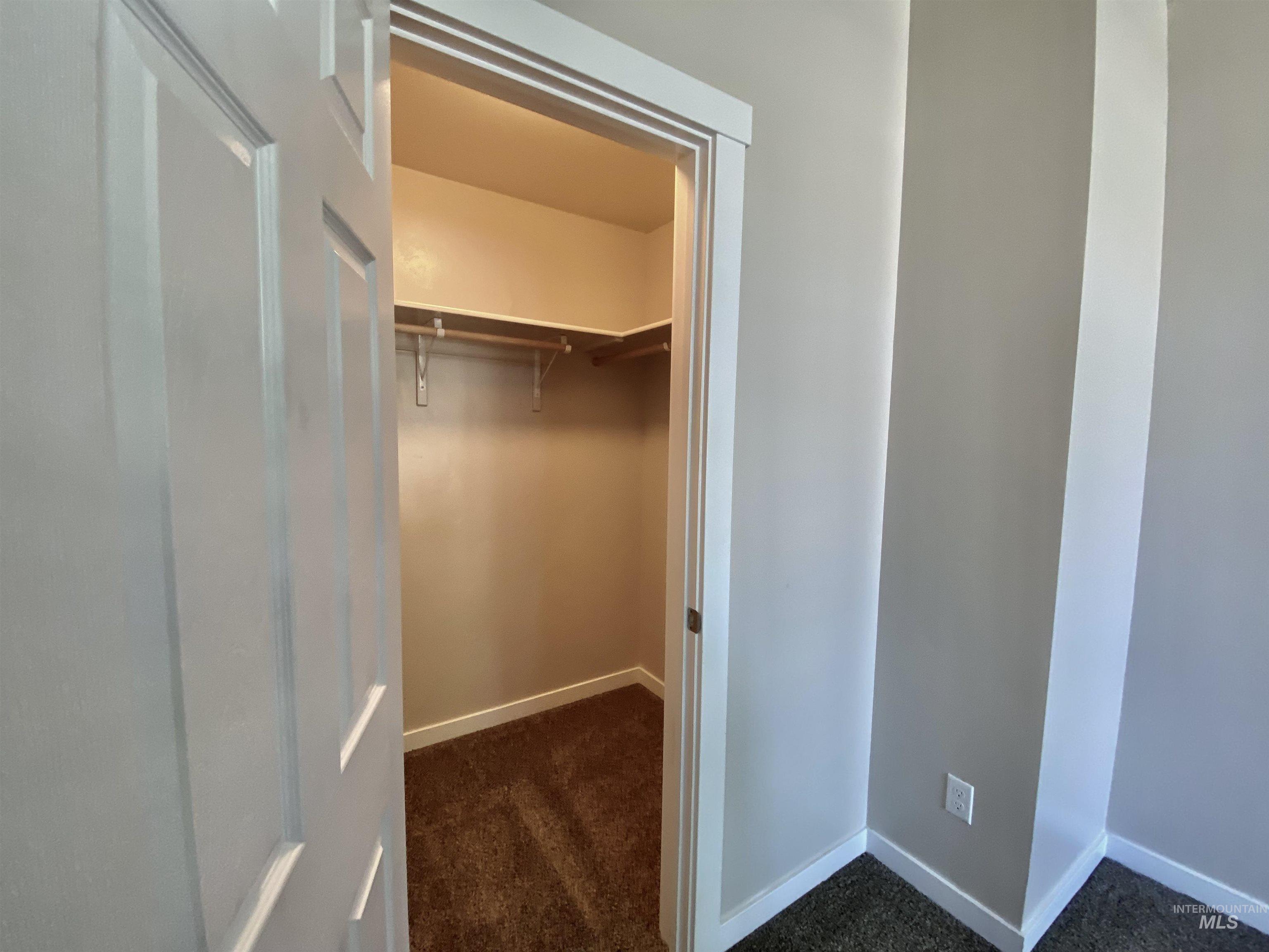 1756 N Hornback Ave Property Photo 5