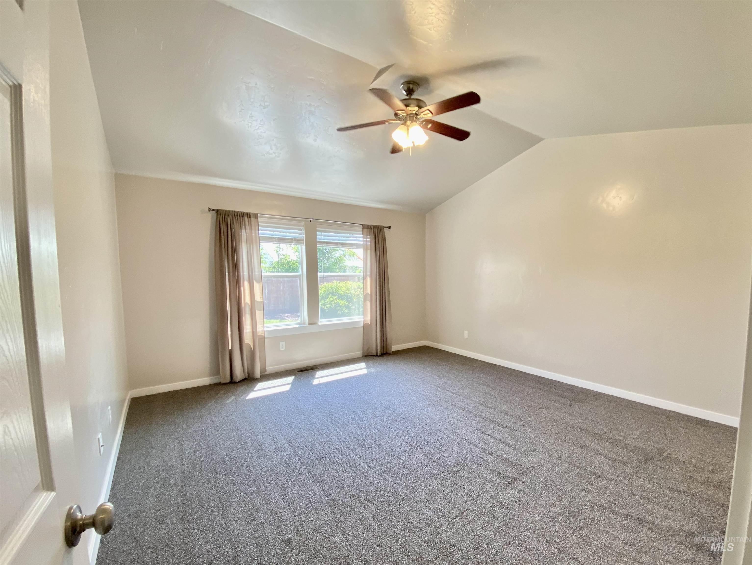 1756 N Hornback Ave Property Photo 15