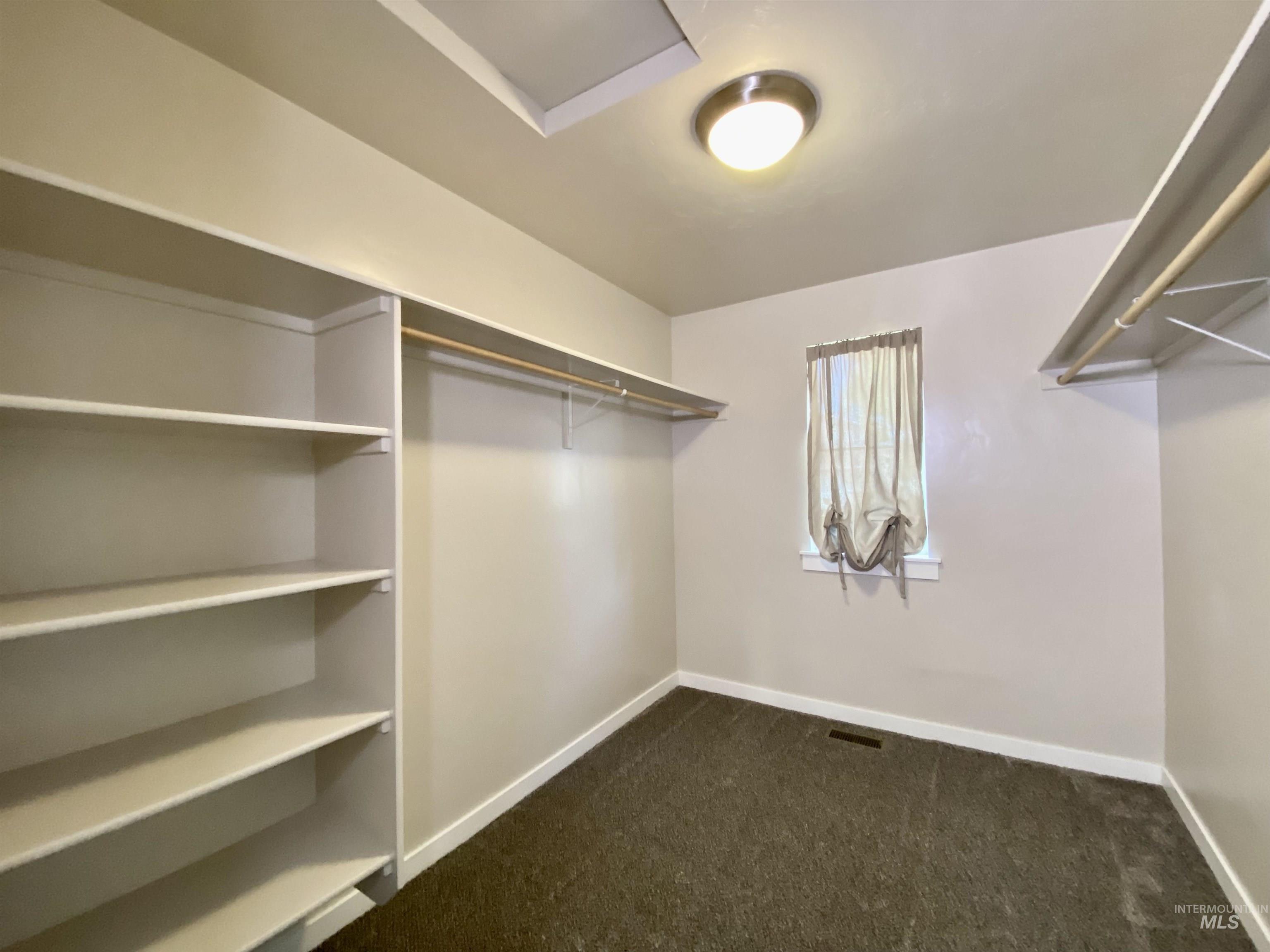 1756 N Hornback Ave Property Photo 23
