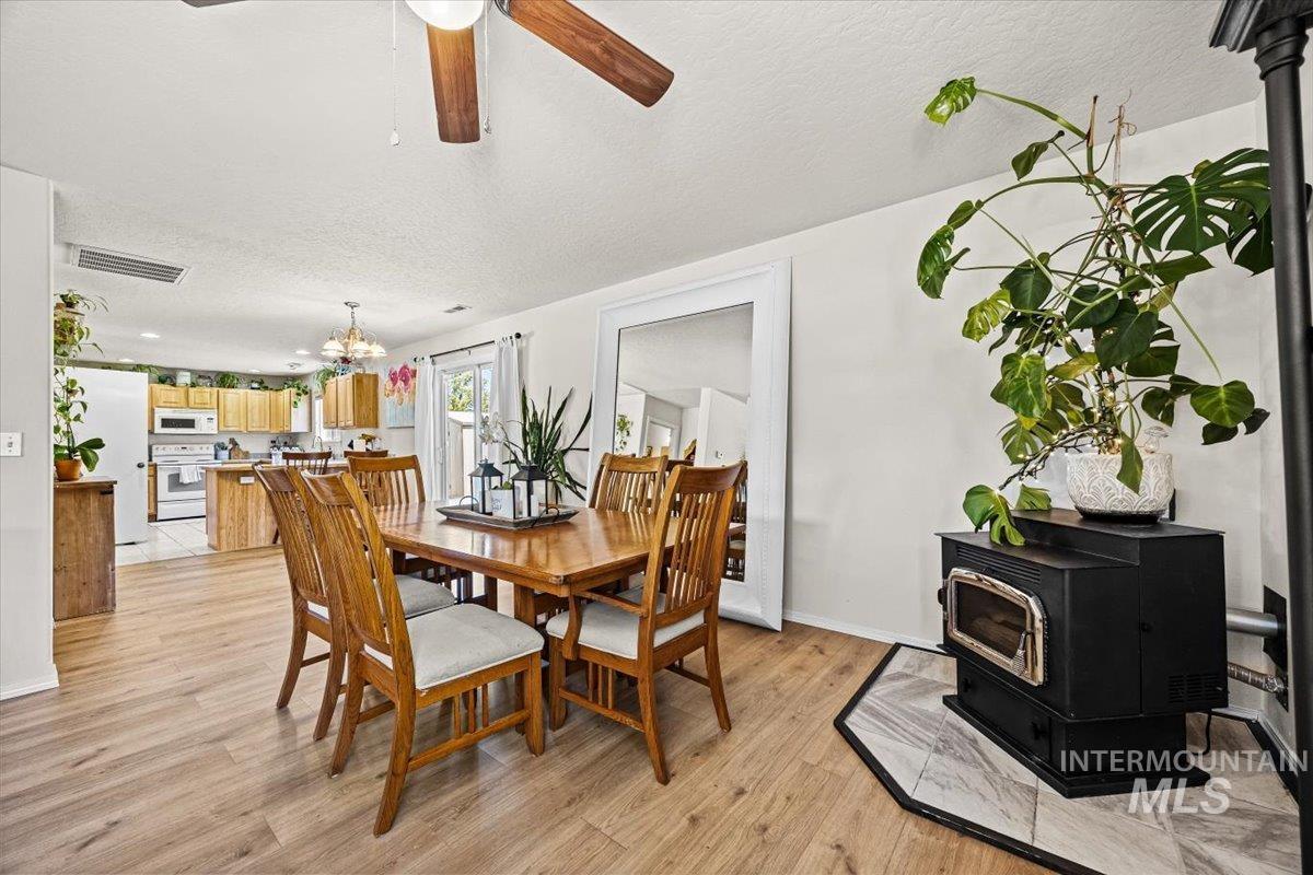 16346 Silver Creek Ave Property Photo 4