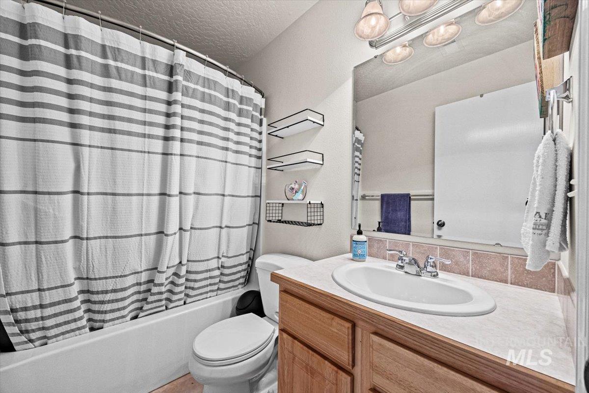 16346 Silver Creek Ave Property Photo 14