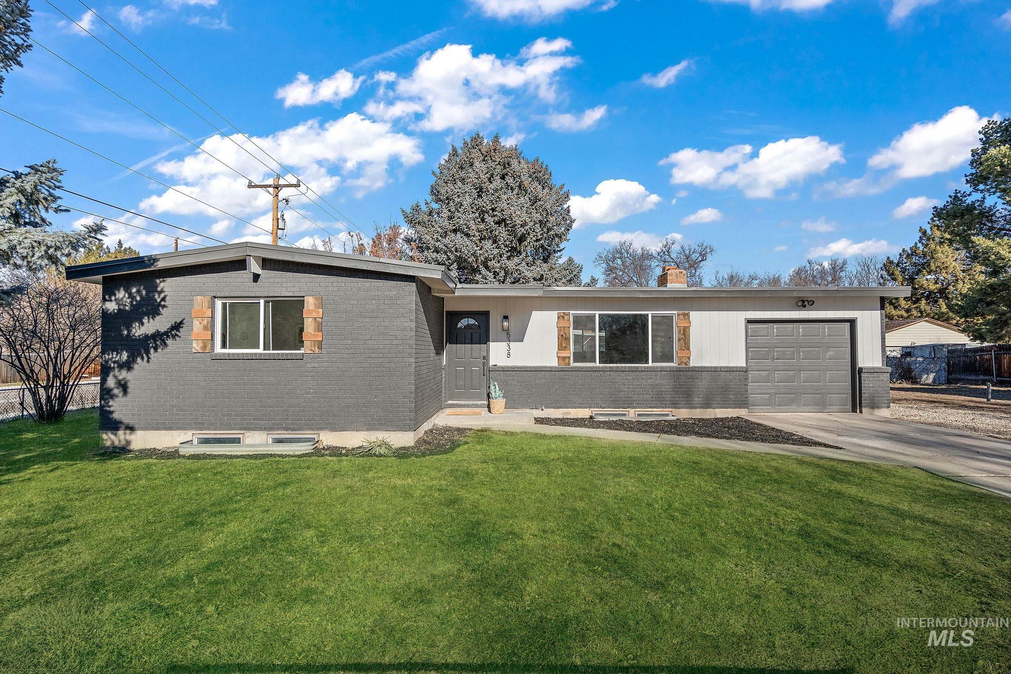 5338 W Spaulding St. Property Photo 1