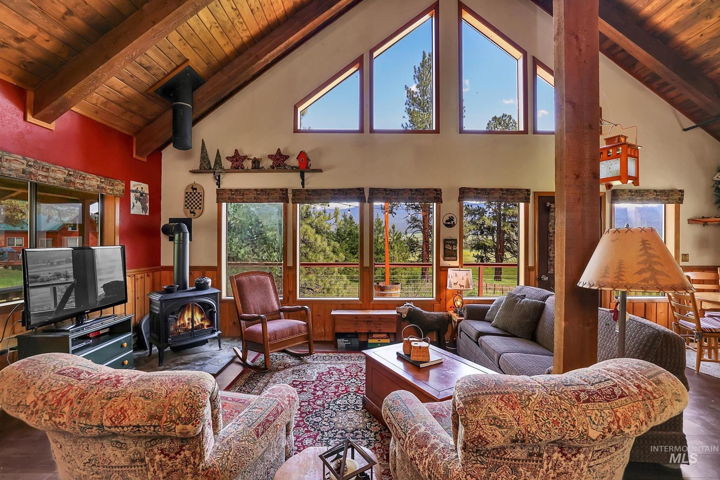 3000 45th Parallel Road Property Photo 9