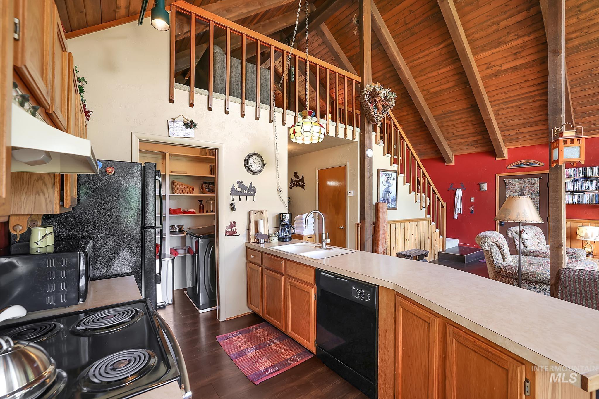 3000 45th Parallel Road Property Photo 14