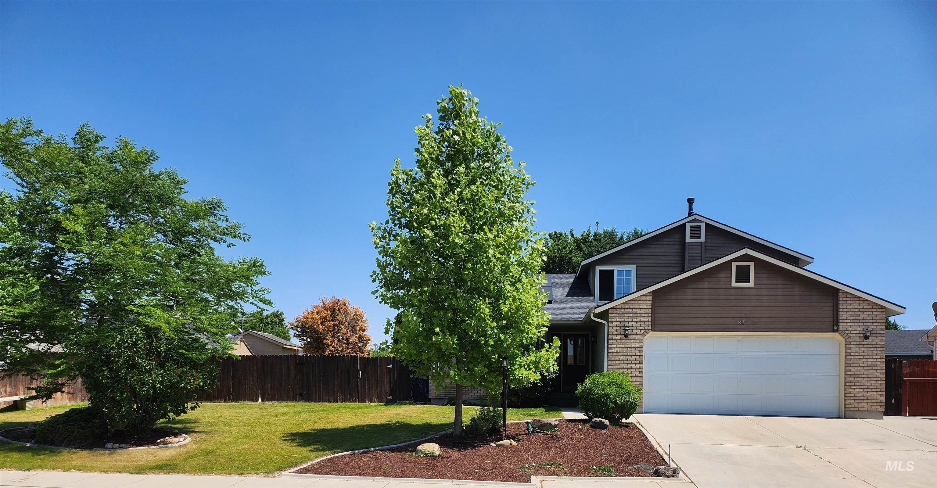 82 N Wedgwood Drive Property Photo 1