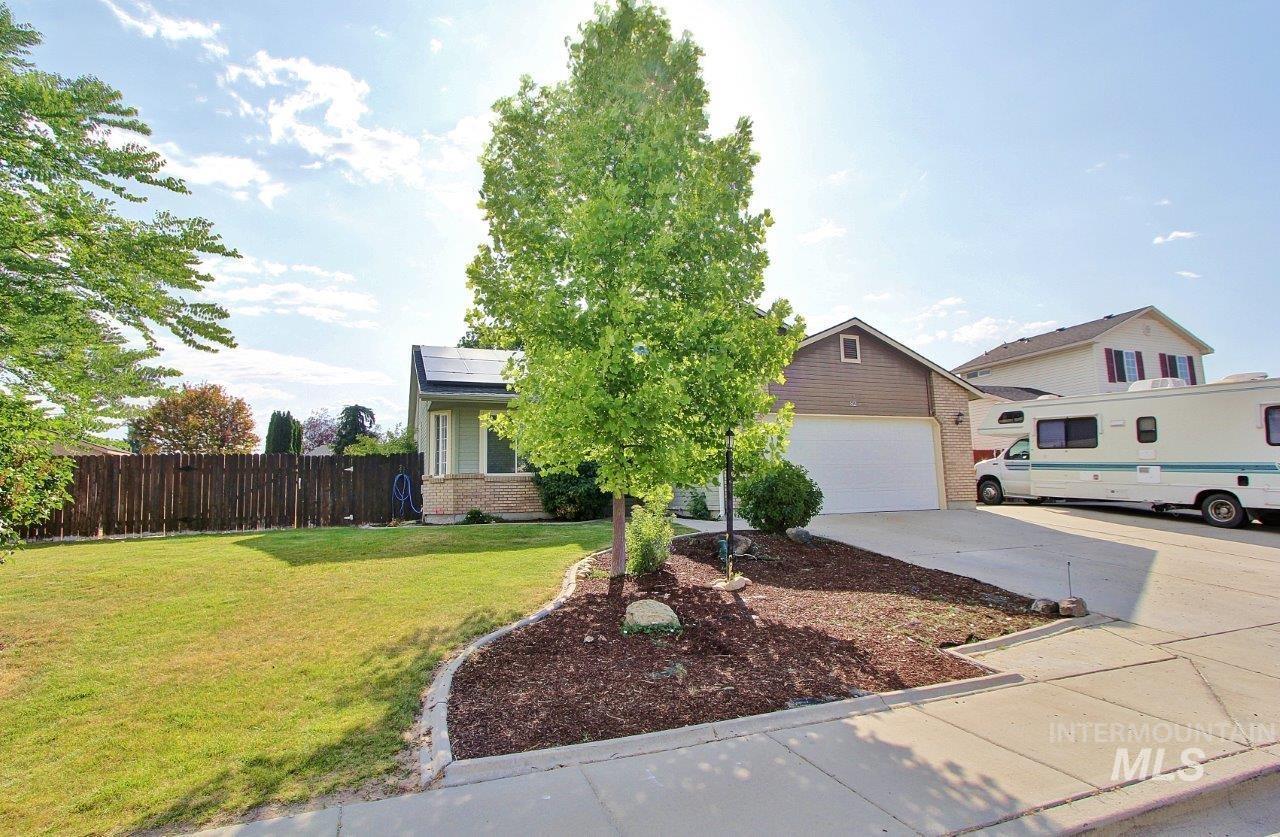 82 N Wedgwood Drive Property Photo 2
