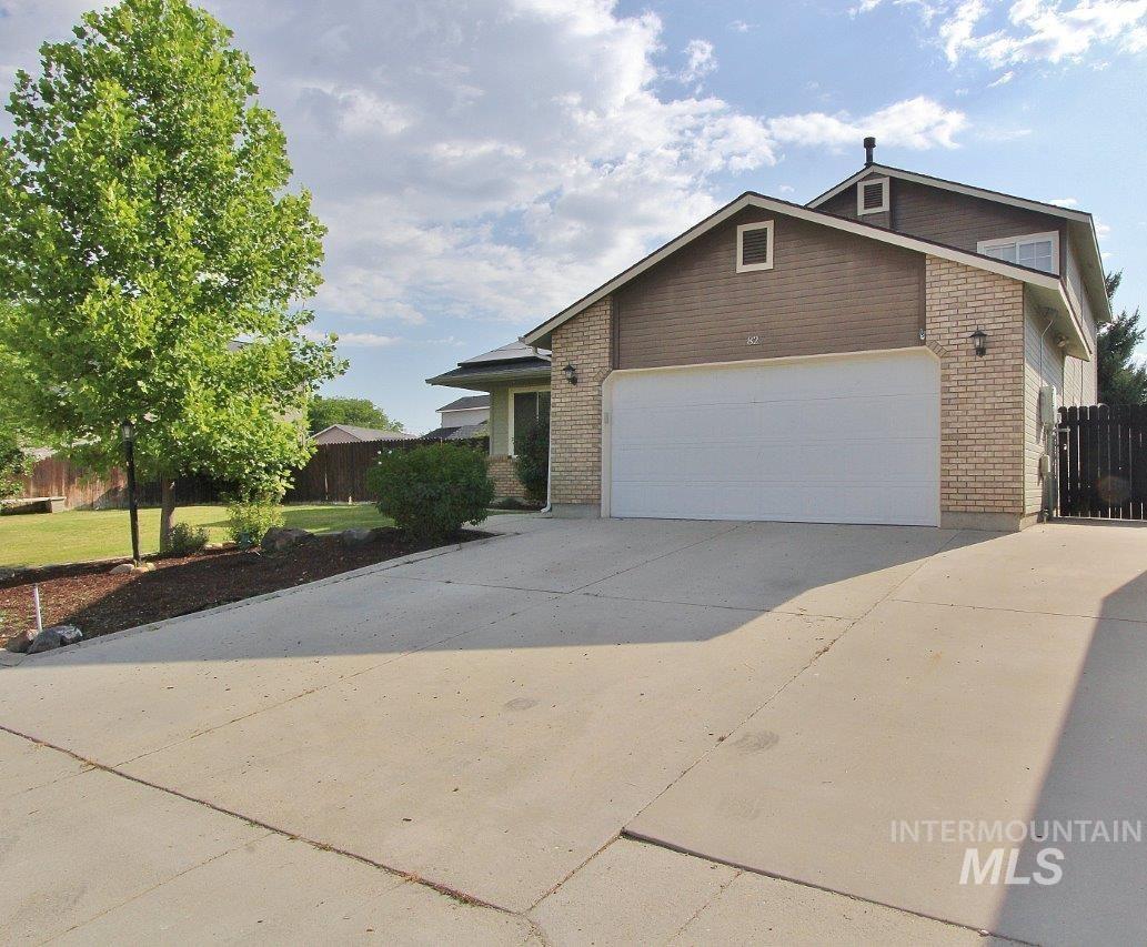 82 N Wedgwood Drive Property Photo 3