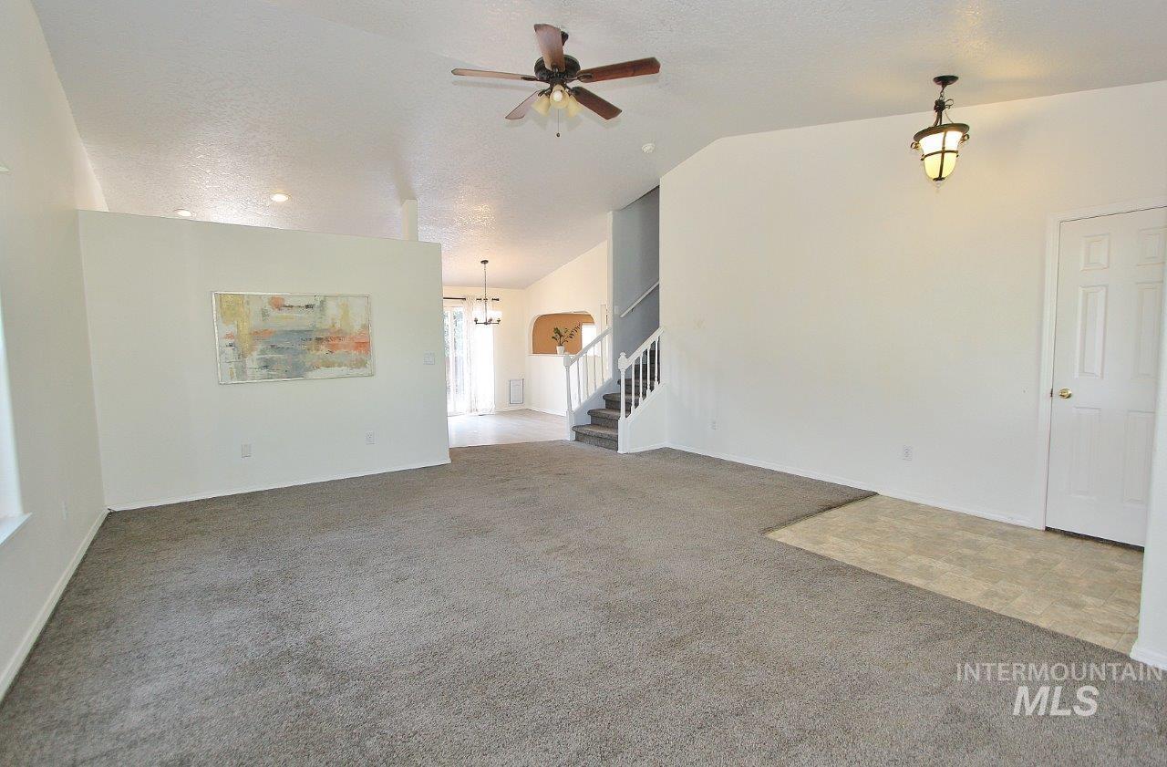 82 N Wedgwood Drive Property Photo 7
