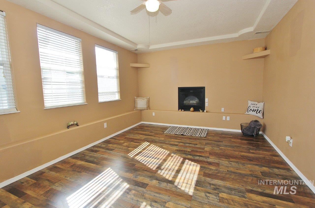 82 N Wedgwood Drive Property Photo 12