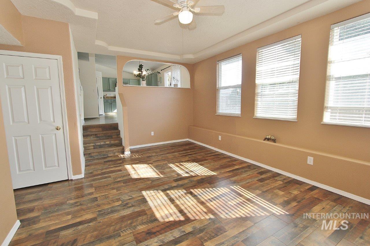 82 N Wedgwood Drive Property Photo 13