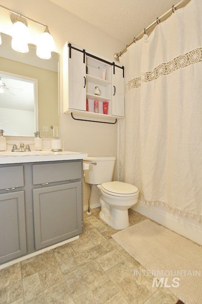 82 N Wedgwood Drive Property Photo 15