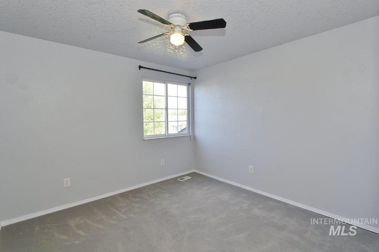82 N Wedgwood Drive Property Photo 16