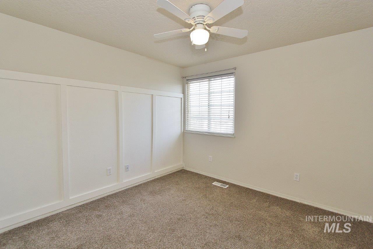 82 N Wedgwood Drive Property Photo 17