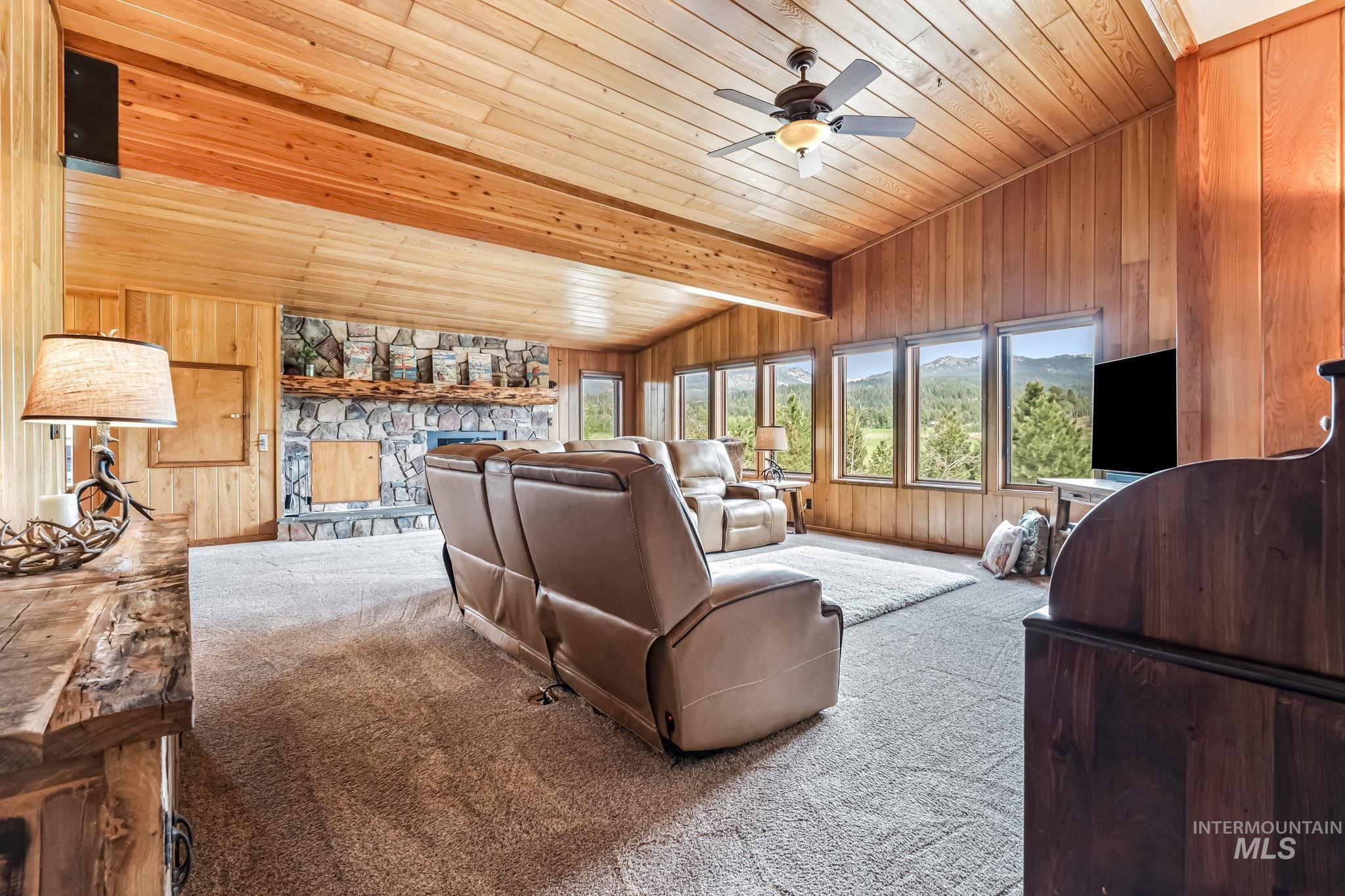 14060 Deerfield Property Photo 4