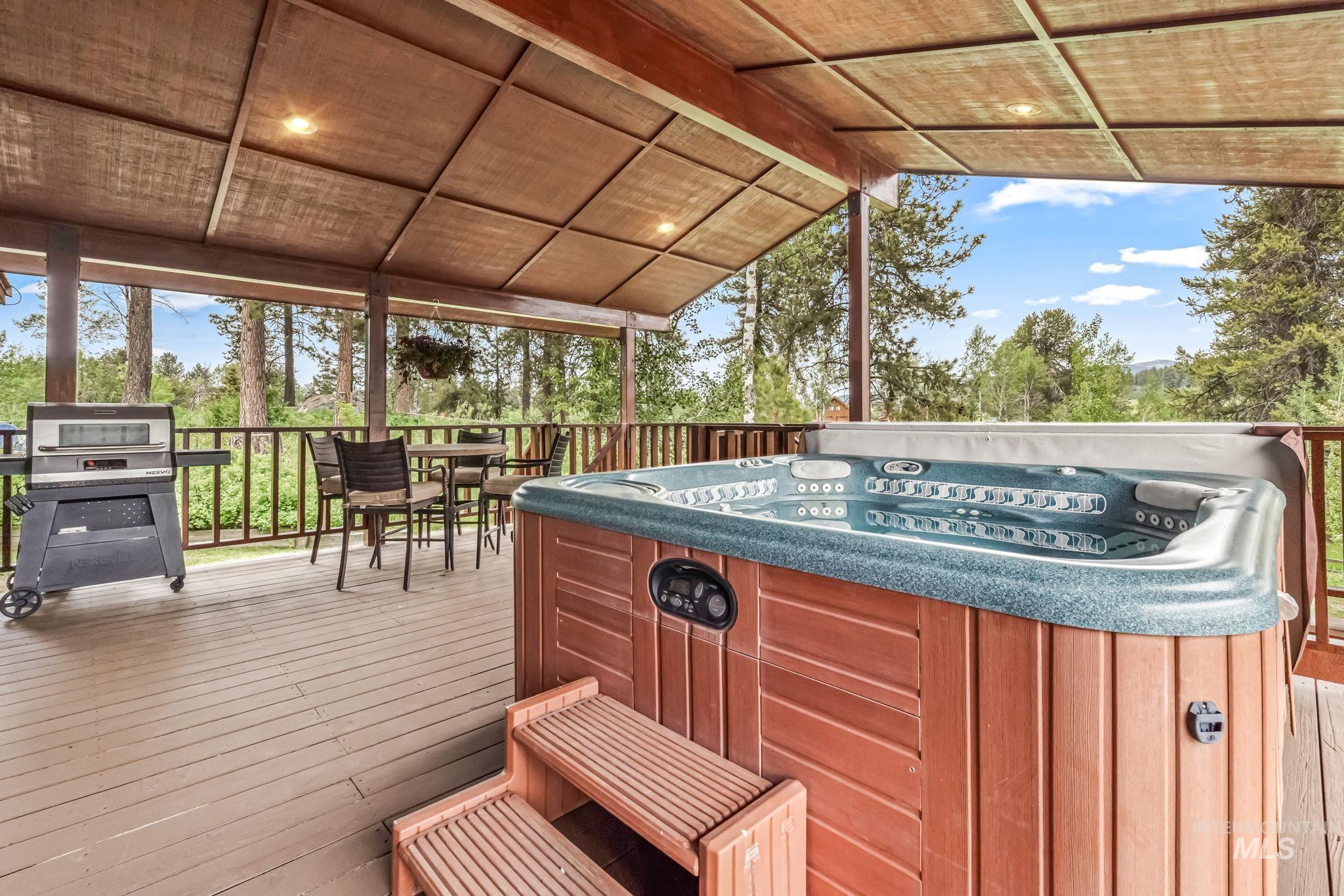 14060 Deerfield Property Photo 10