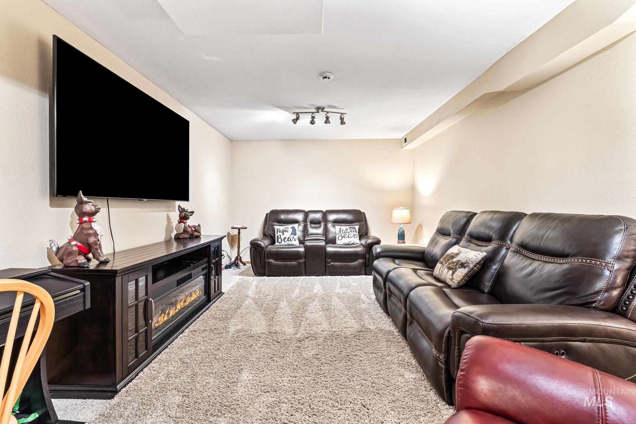 14060 Deerfield Property Photo 33