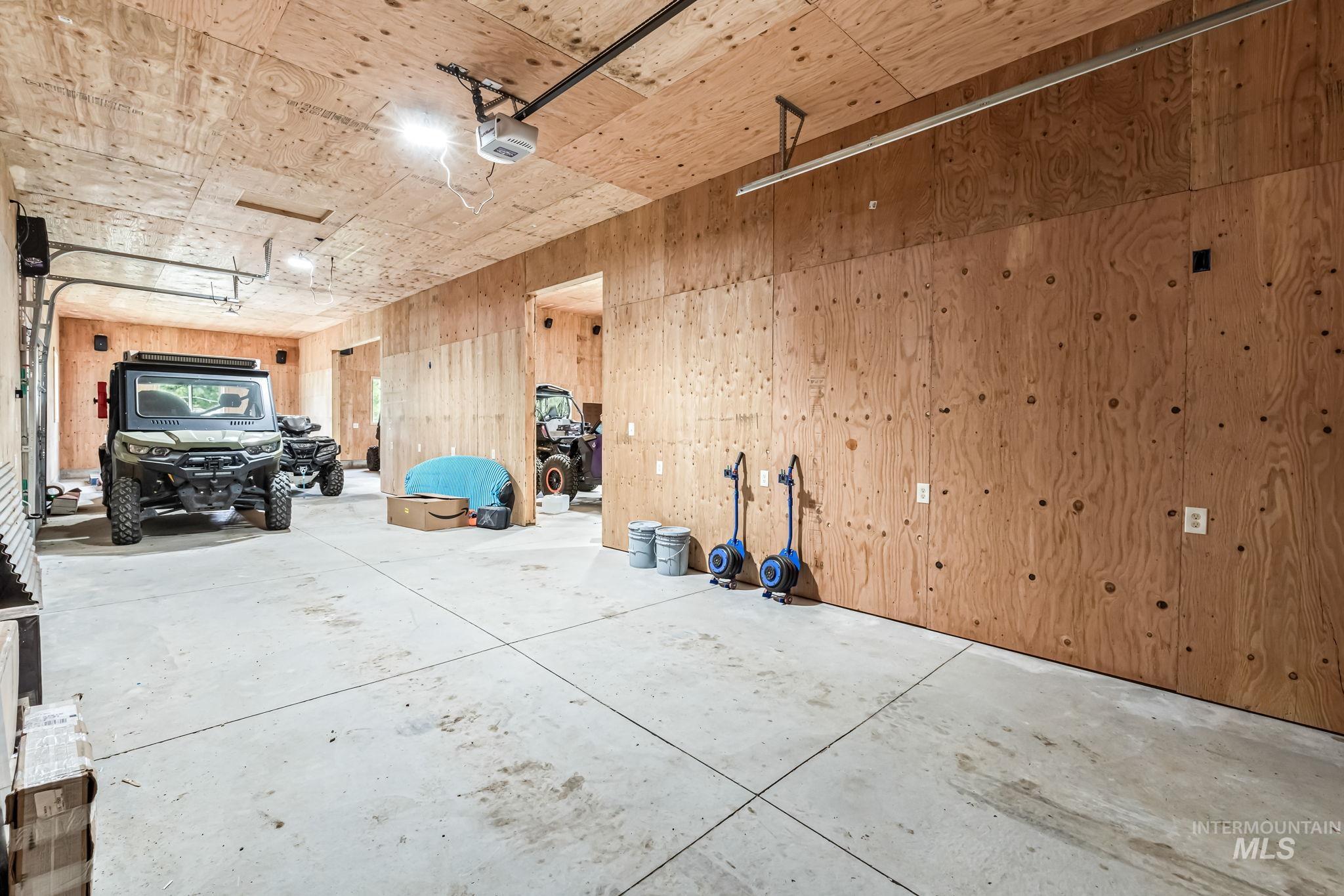 14060 Deerfield Property Photo 37