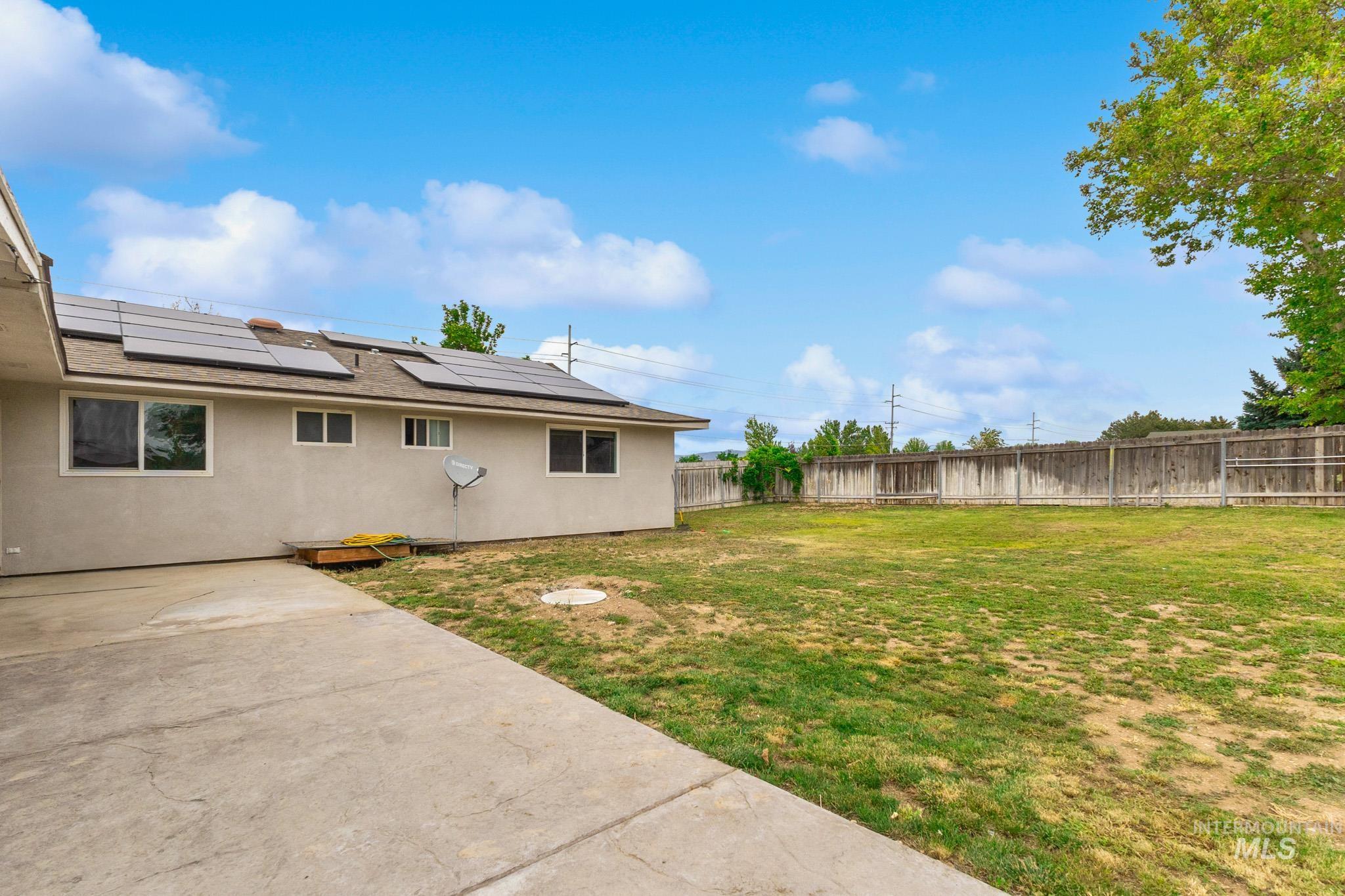2119 E Franklin Property Photo 24