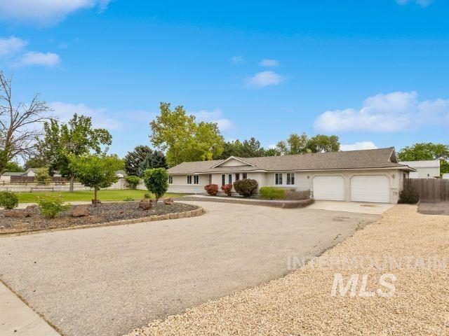2119 E Franklin Property Photo 40