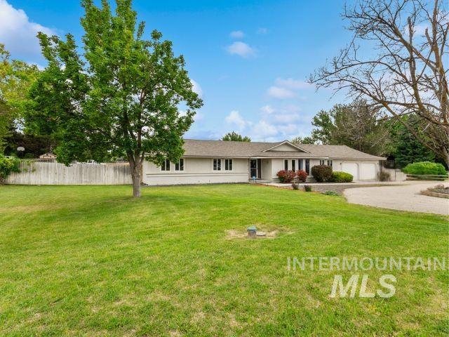 2119 E Franklin Property Photo 41