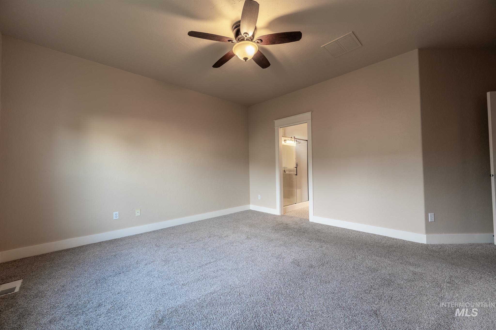 6023 S Augustine Ave Property Photo 11