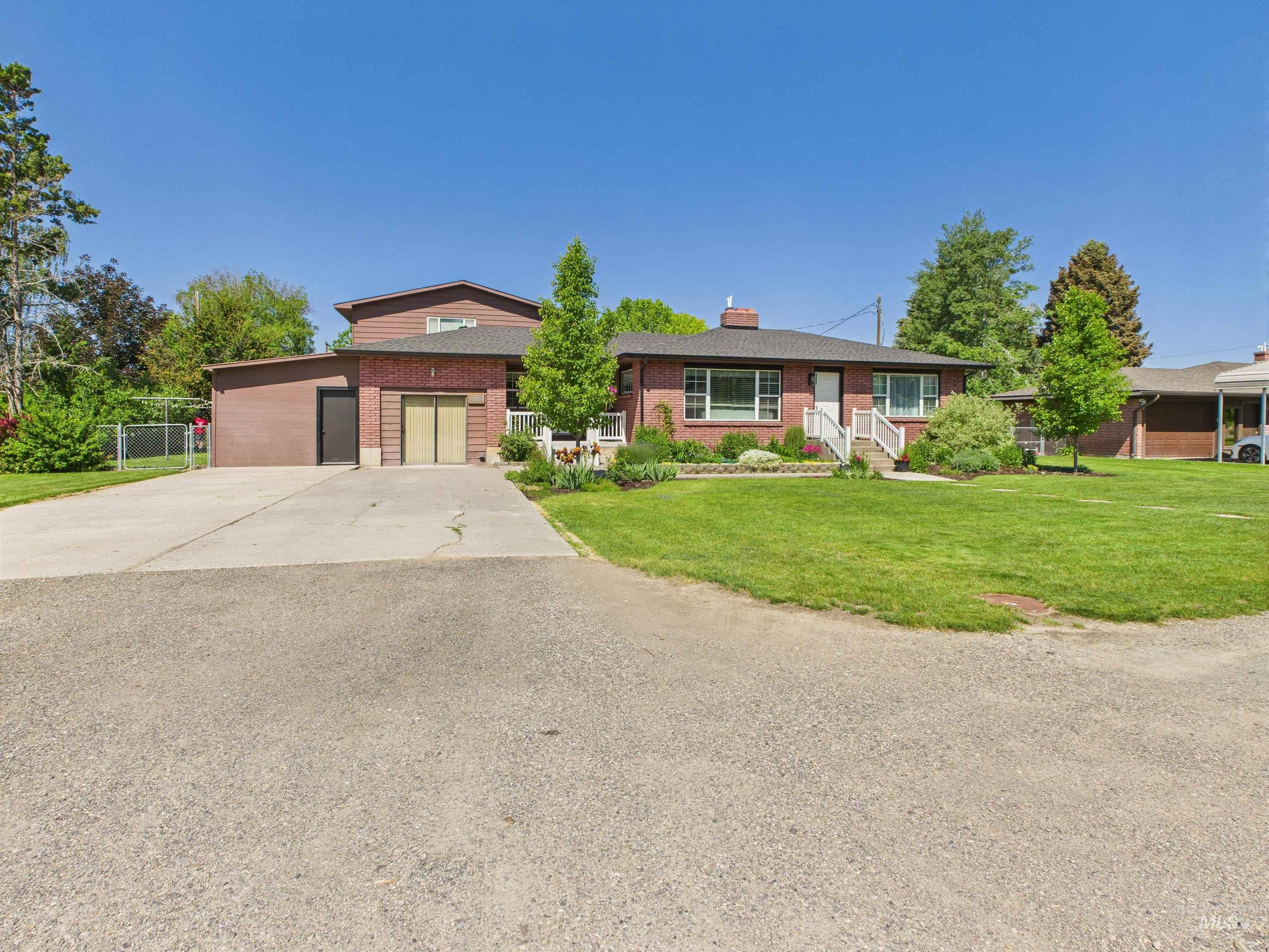 1717 Cedar St Property Photo