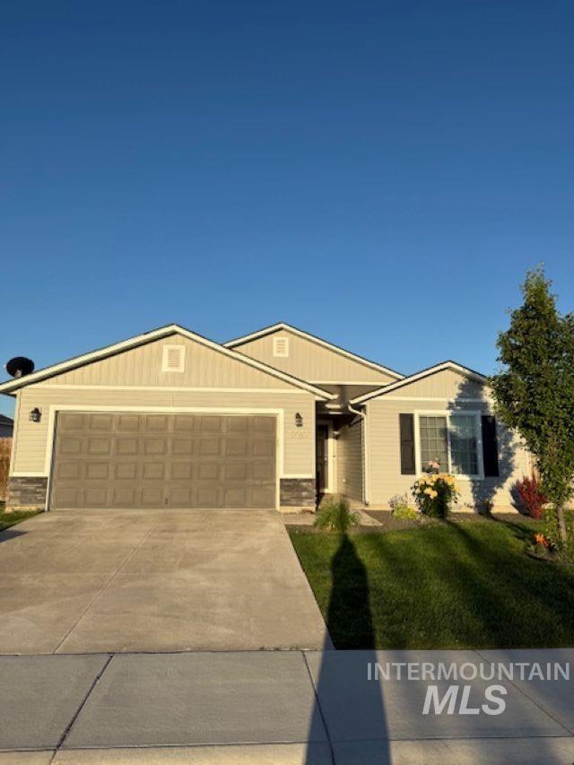19569 Stowe Way Property Photo 1