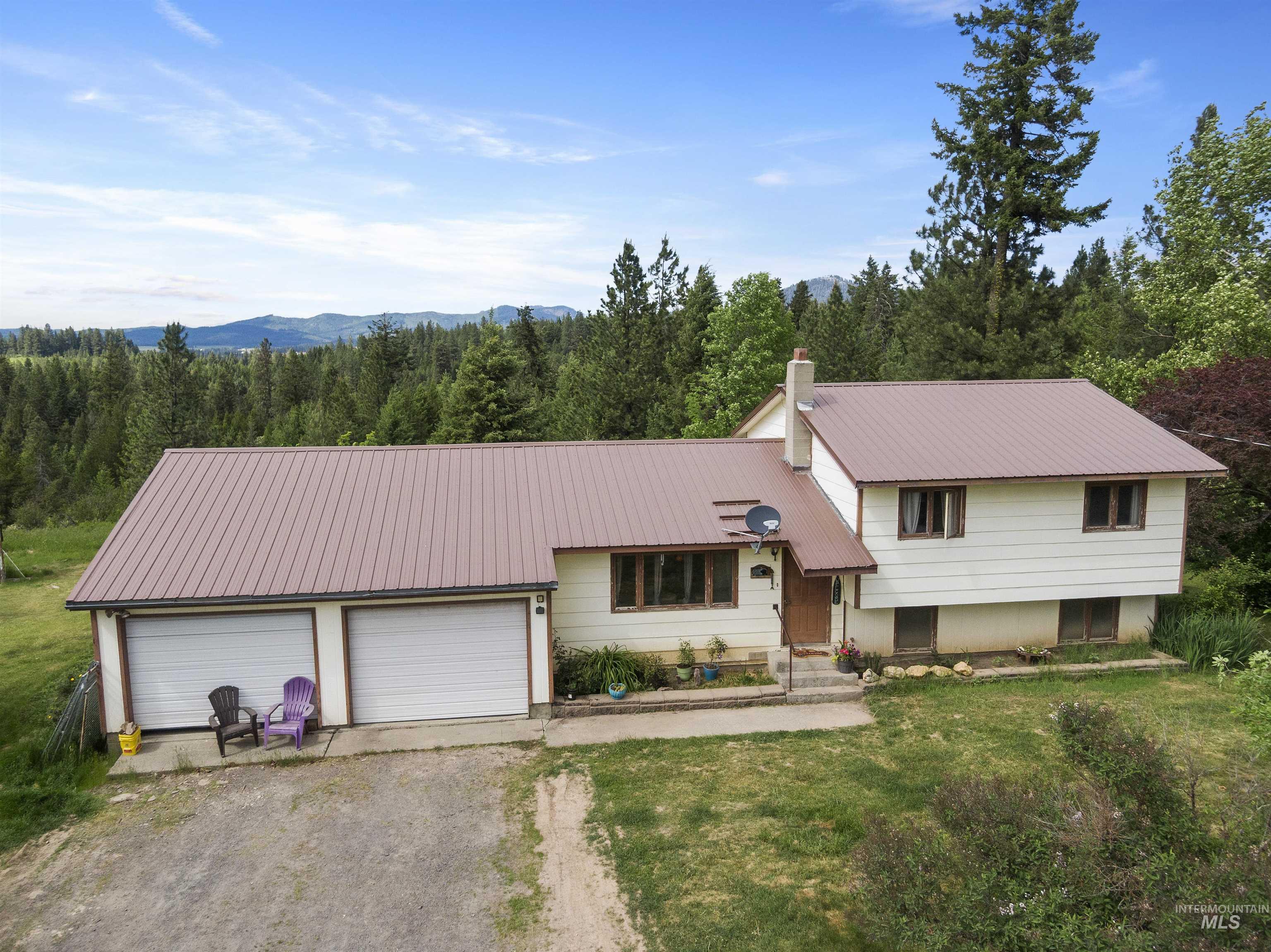 1090 Desjardin Road