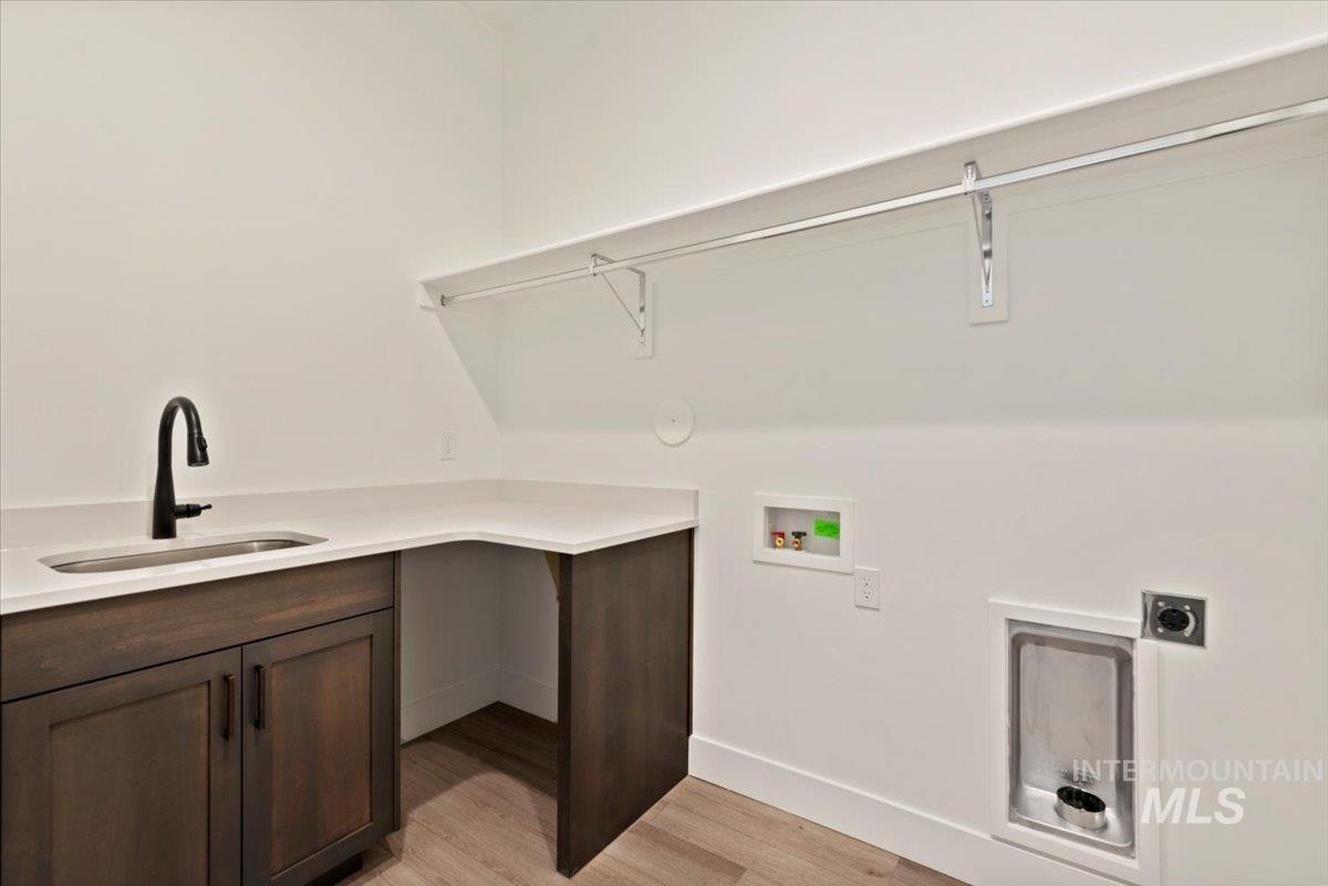 2275 E Mariposa Street Property Photo 19