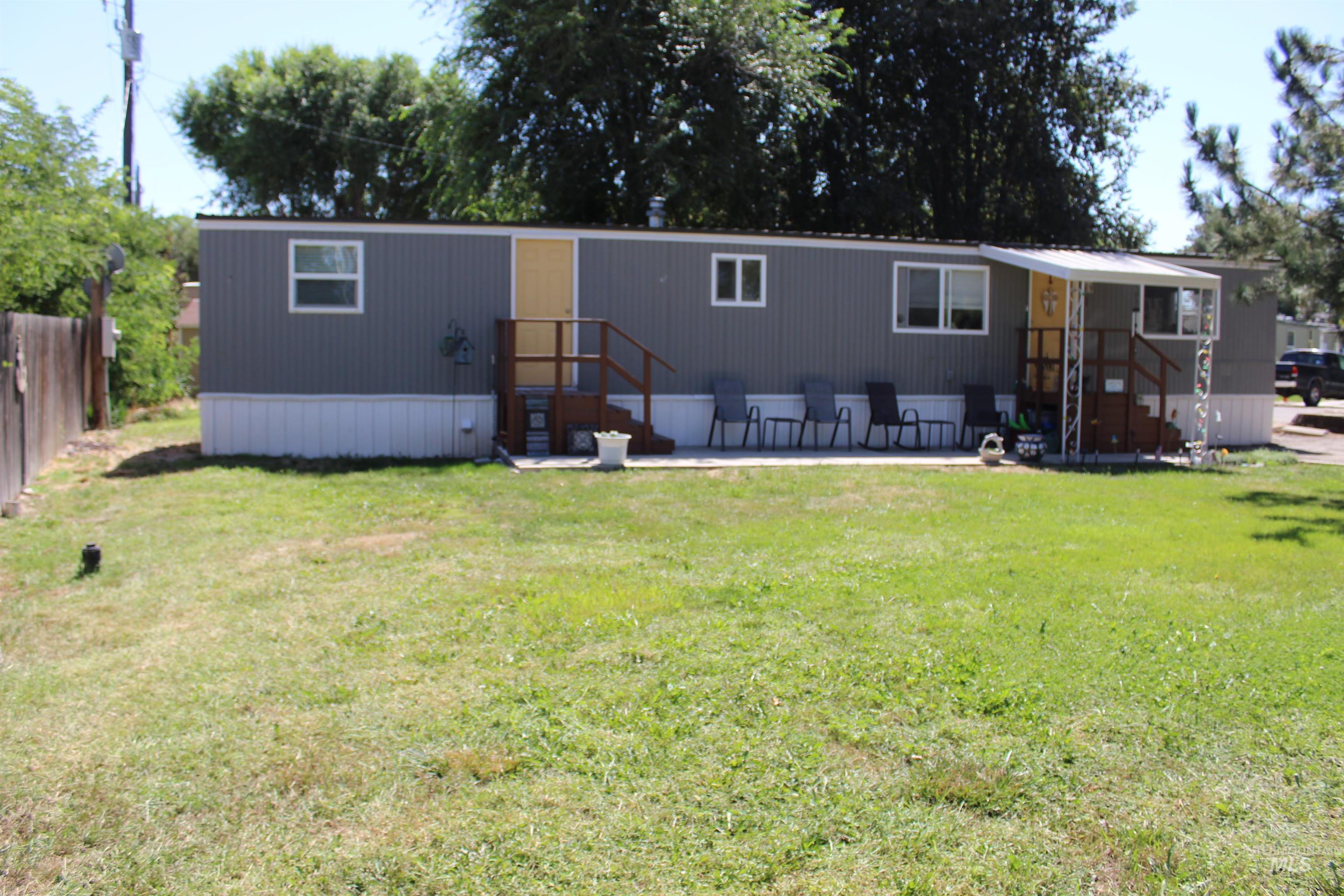 415 E 44th Trailer #1 Property Photo 1