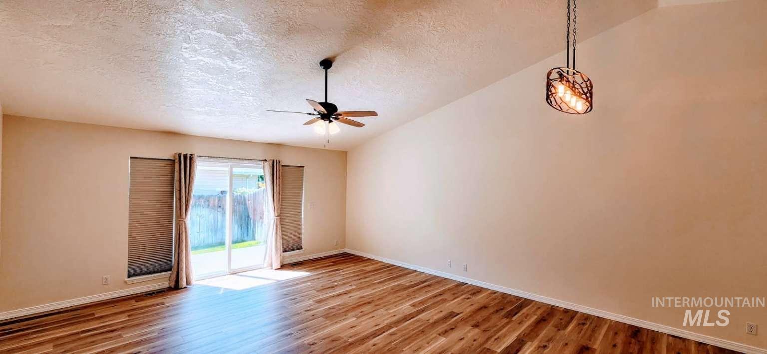 8053 N Duncan Ln Property Photo 7