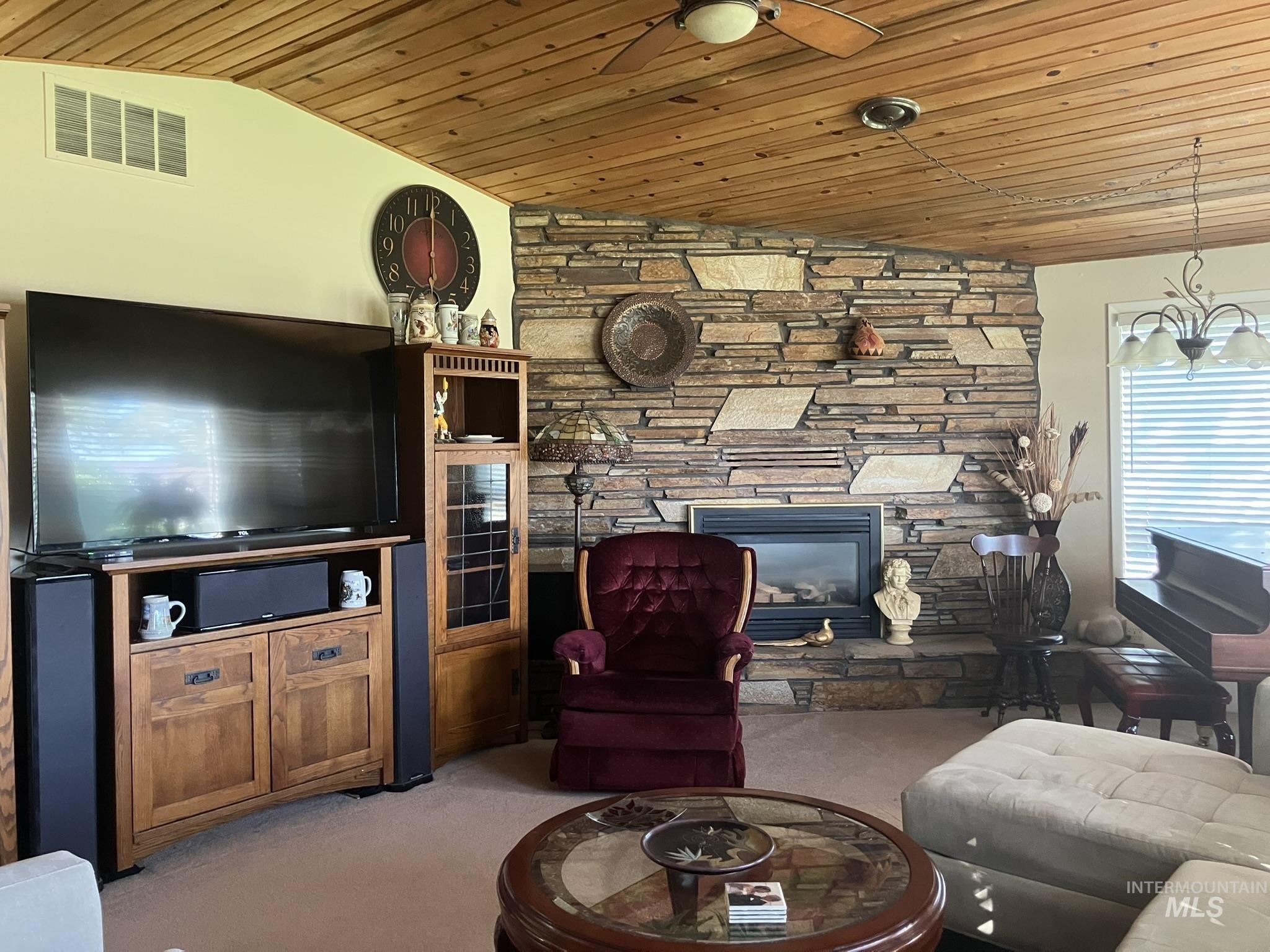 15592 Longhorn Dr. Property Photo 7
