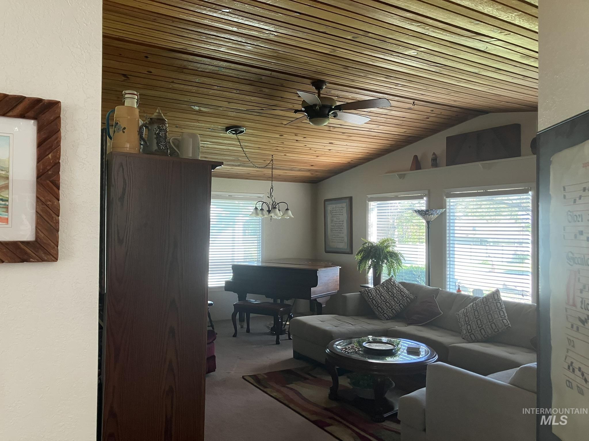 15592 Longhorn Dr. Property Photo 11