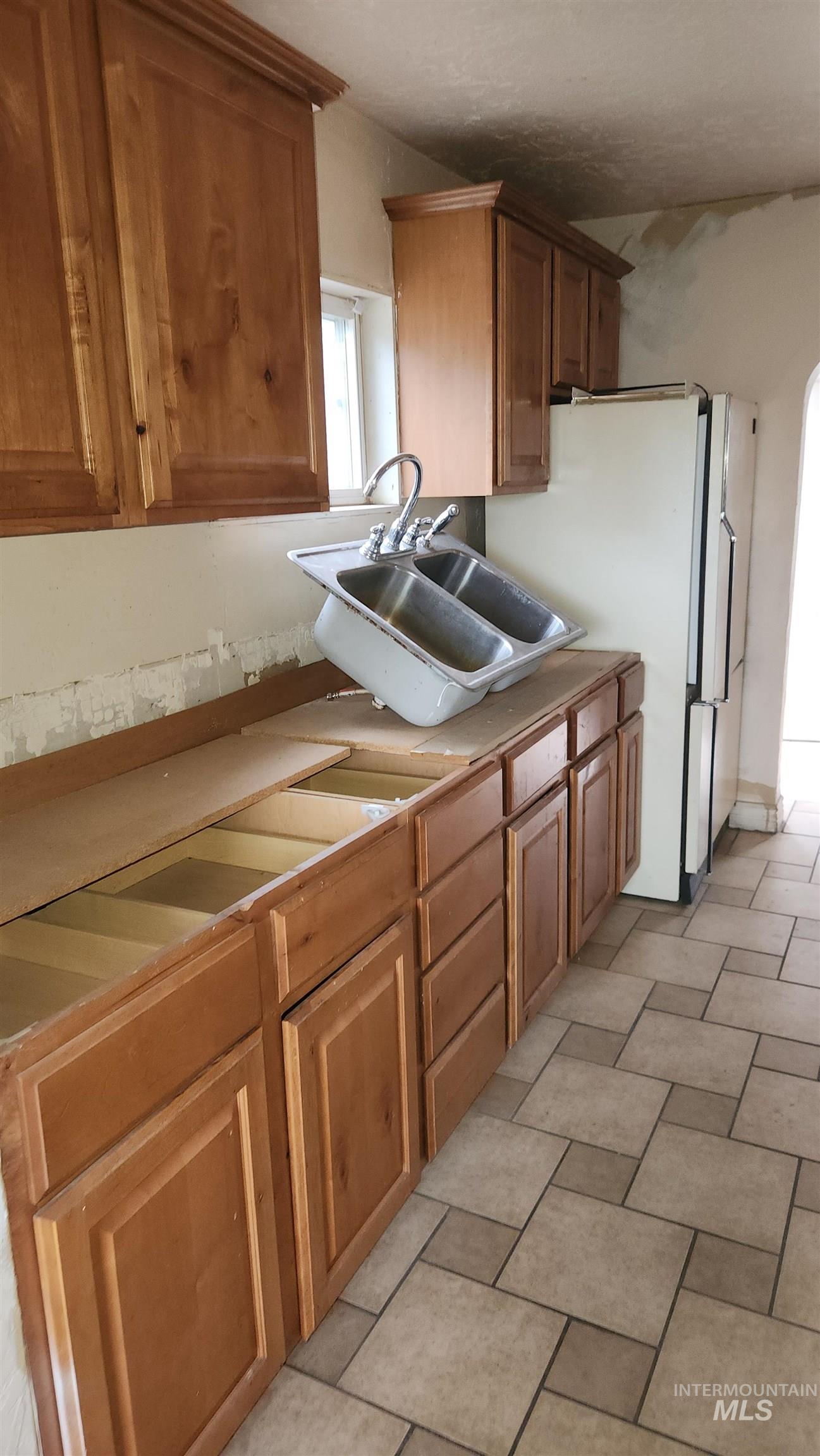 729 S Mill Road Property Photo 3
