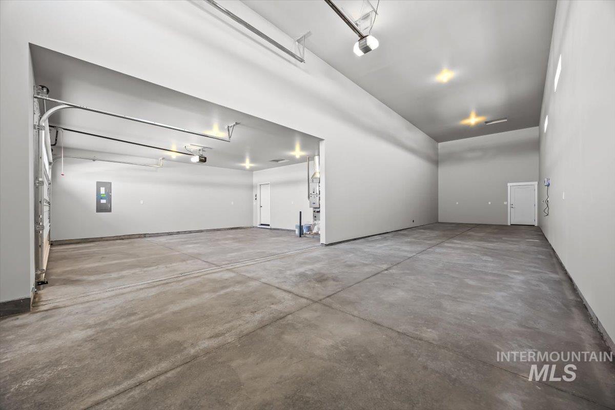 414 S Rumney Ave Property Photo 27