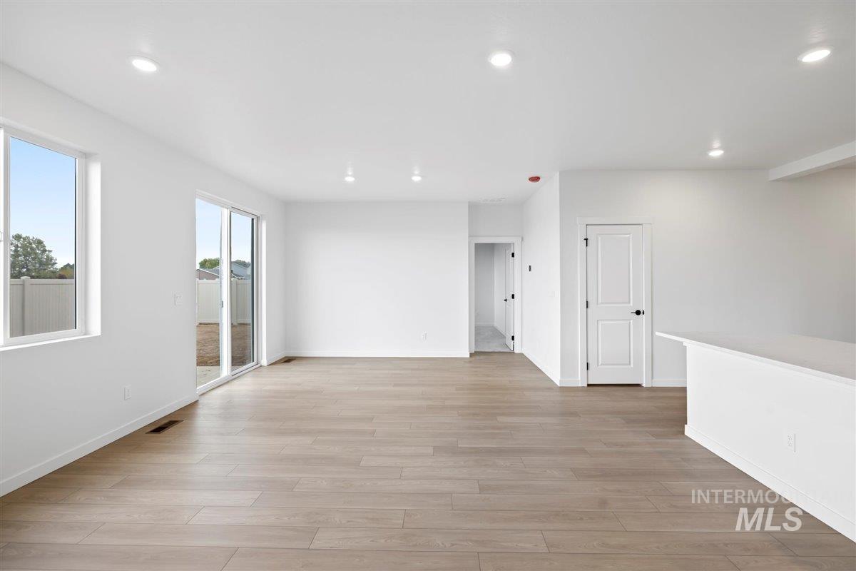 11308 Overhang St Property Photo 11