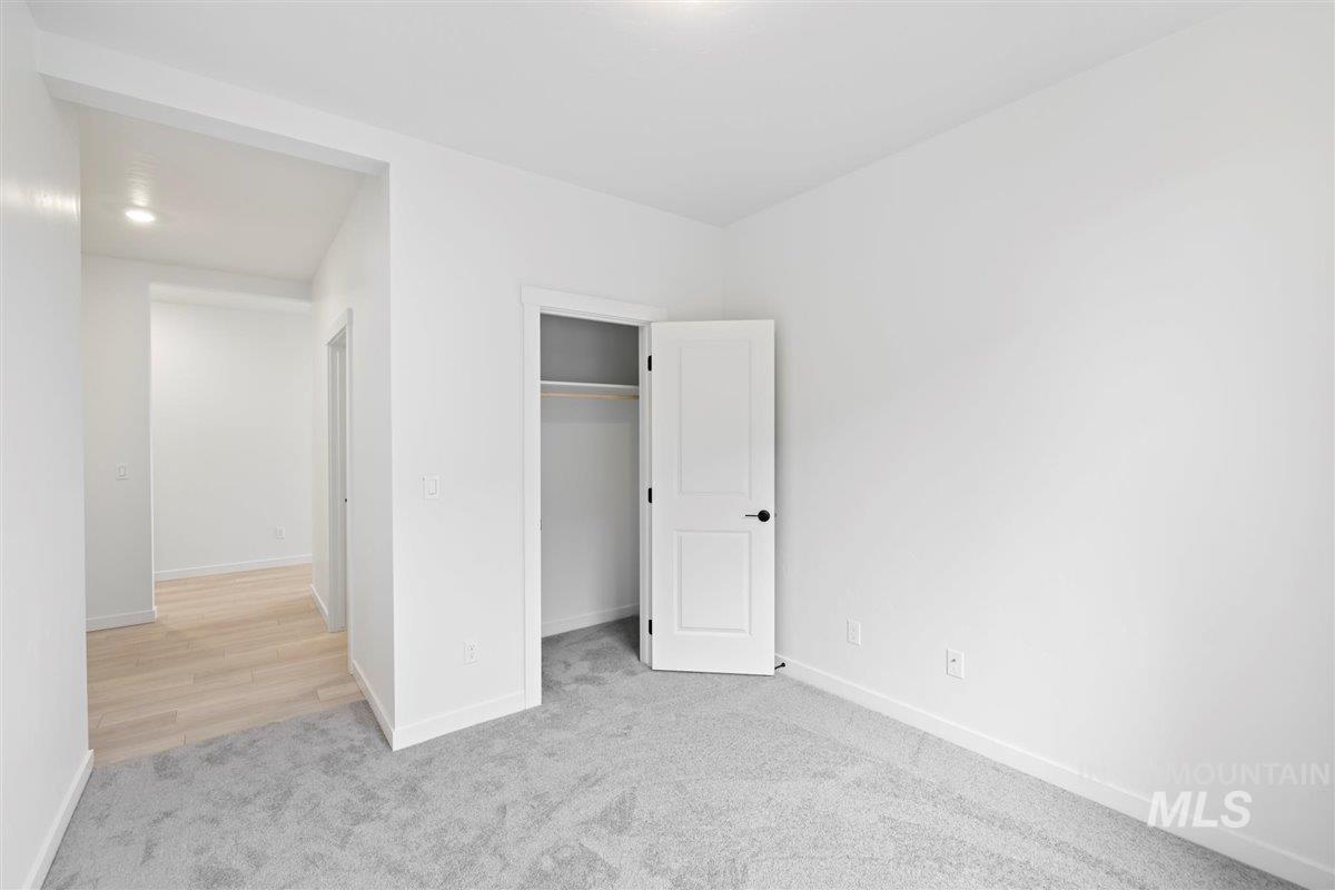 11308 Overhang St Property Photo 34