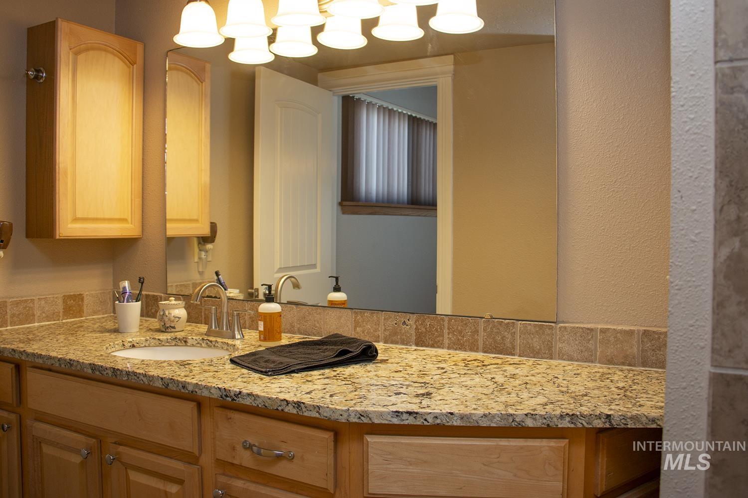 2722 Pascoe Ln Property Photo 16