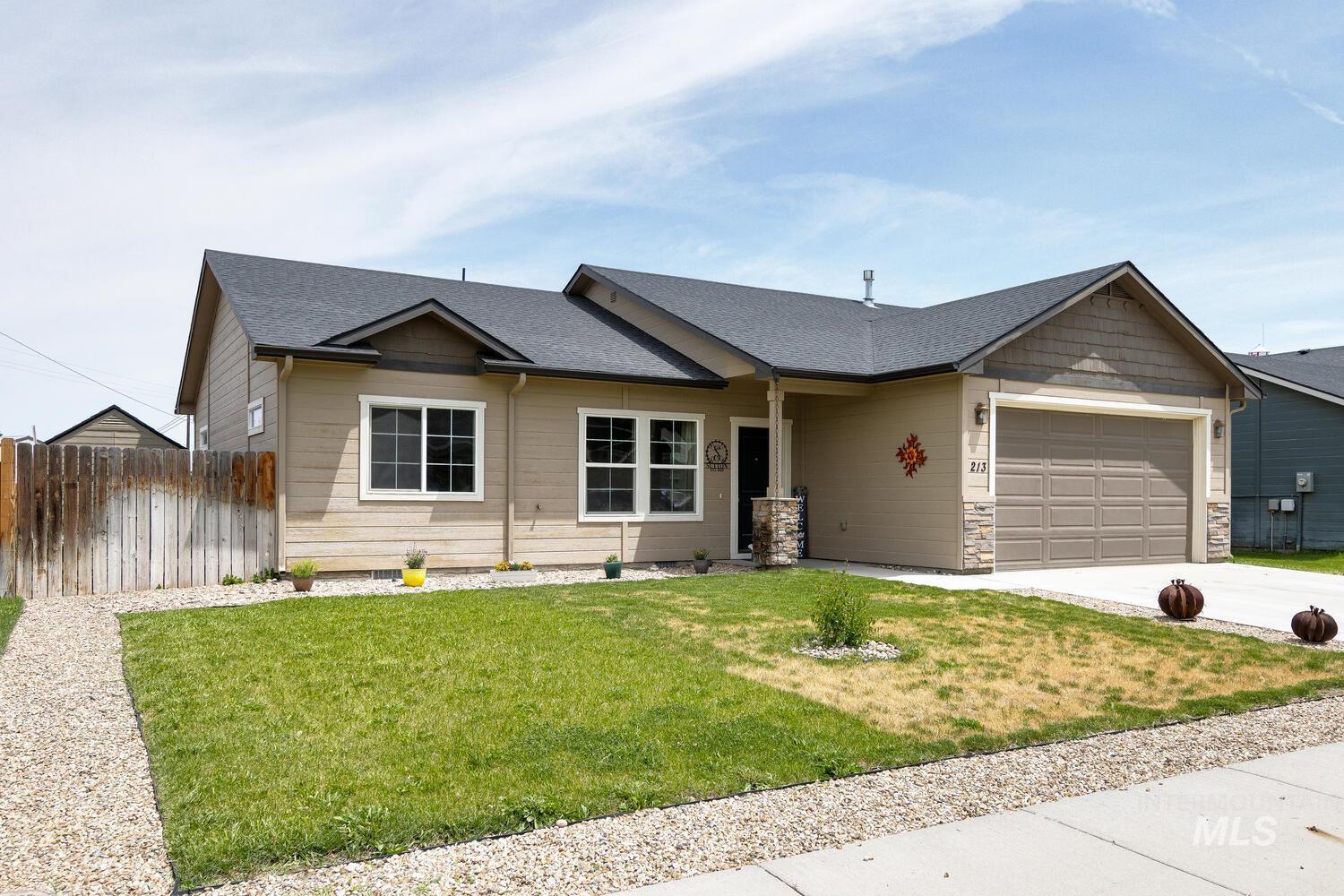 213 Union Pacific Property Photo 1