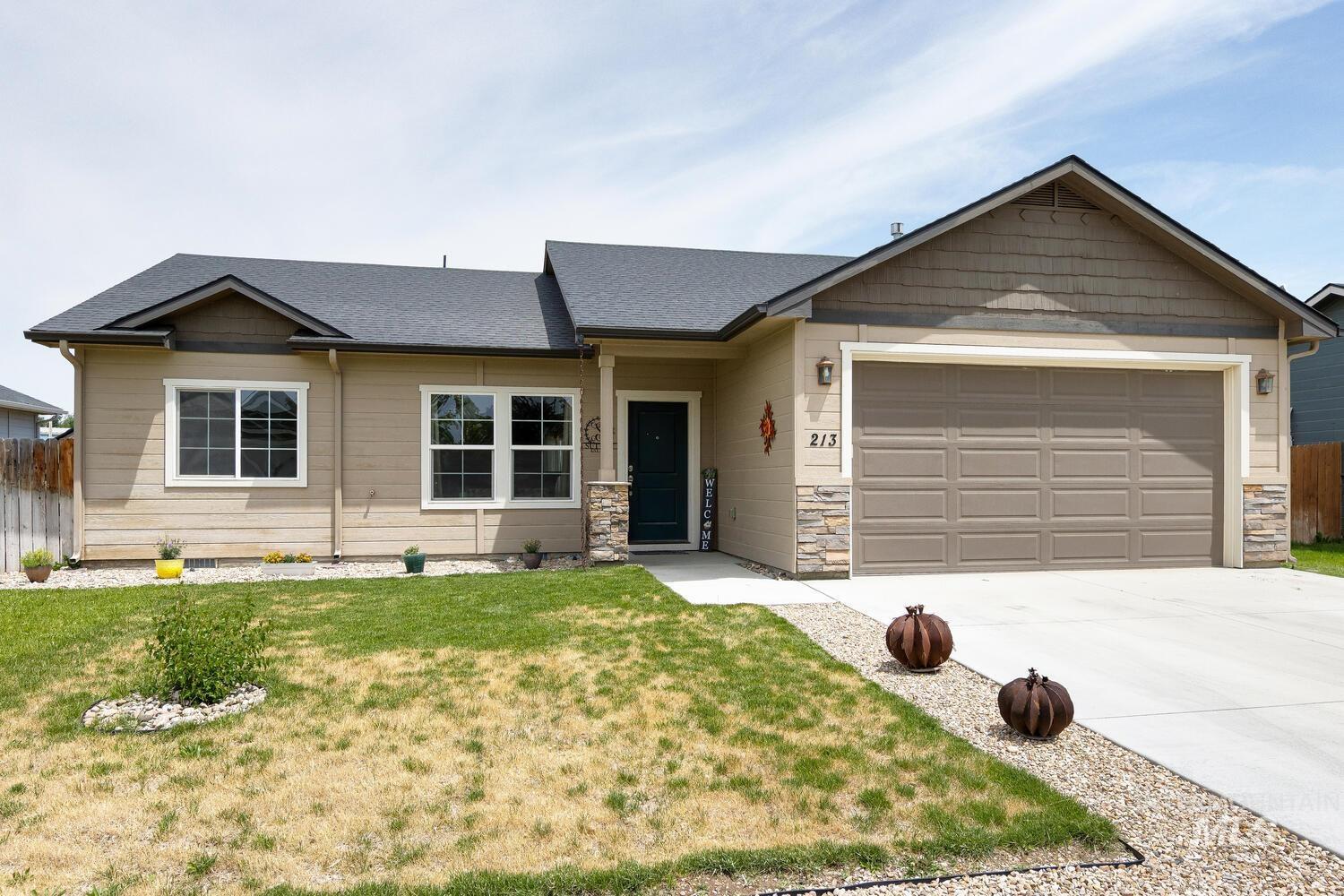 213 Union Pacific Property Photo 2