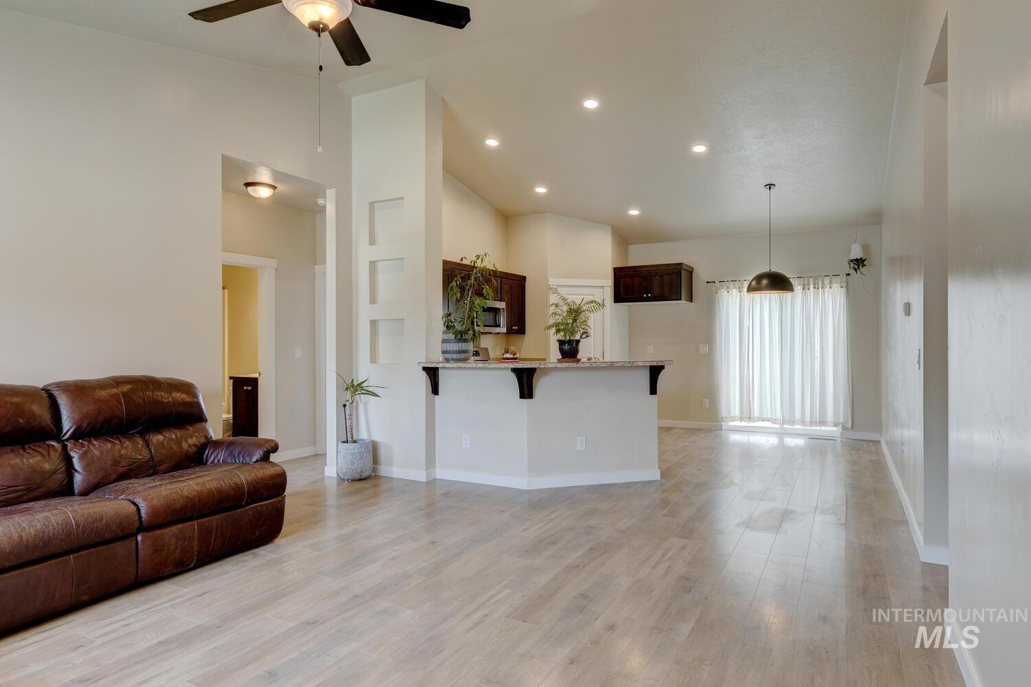 213 Union Pacific Property Photo 6