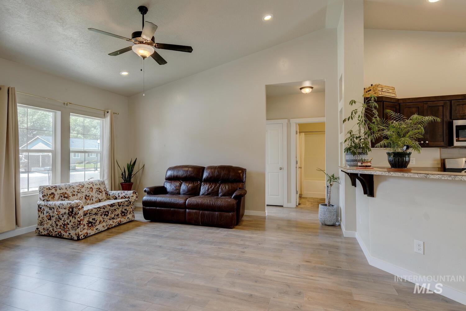 213 Union Pacific Property Photo 8