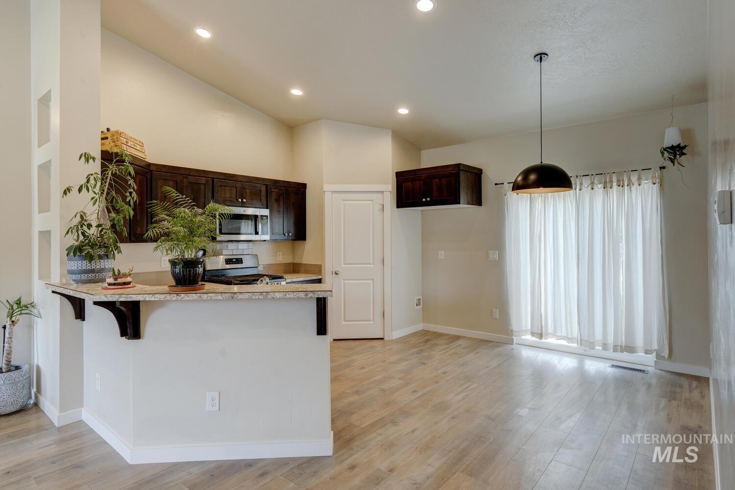 213 Union Pacific Property Photo 9