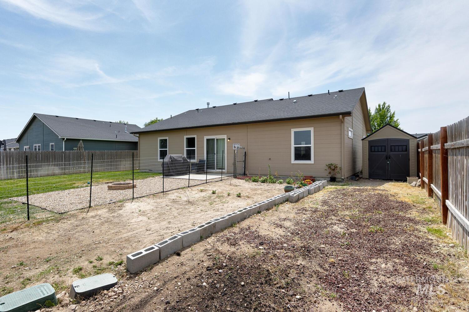 213 Union Pacific Property Photo 28