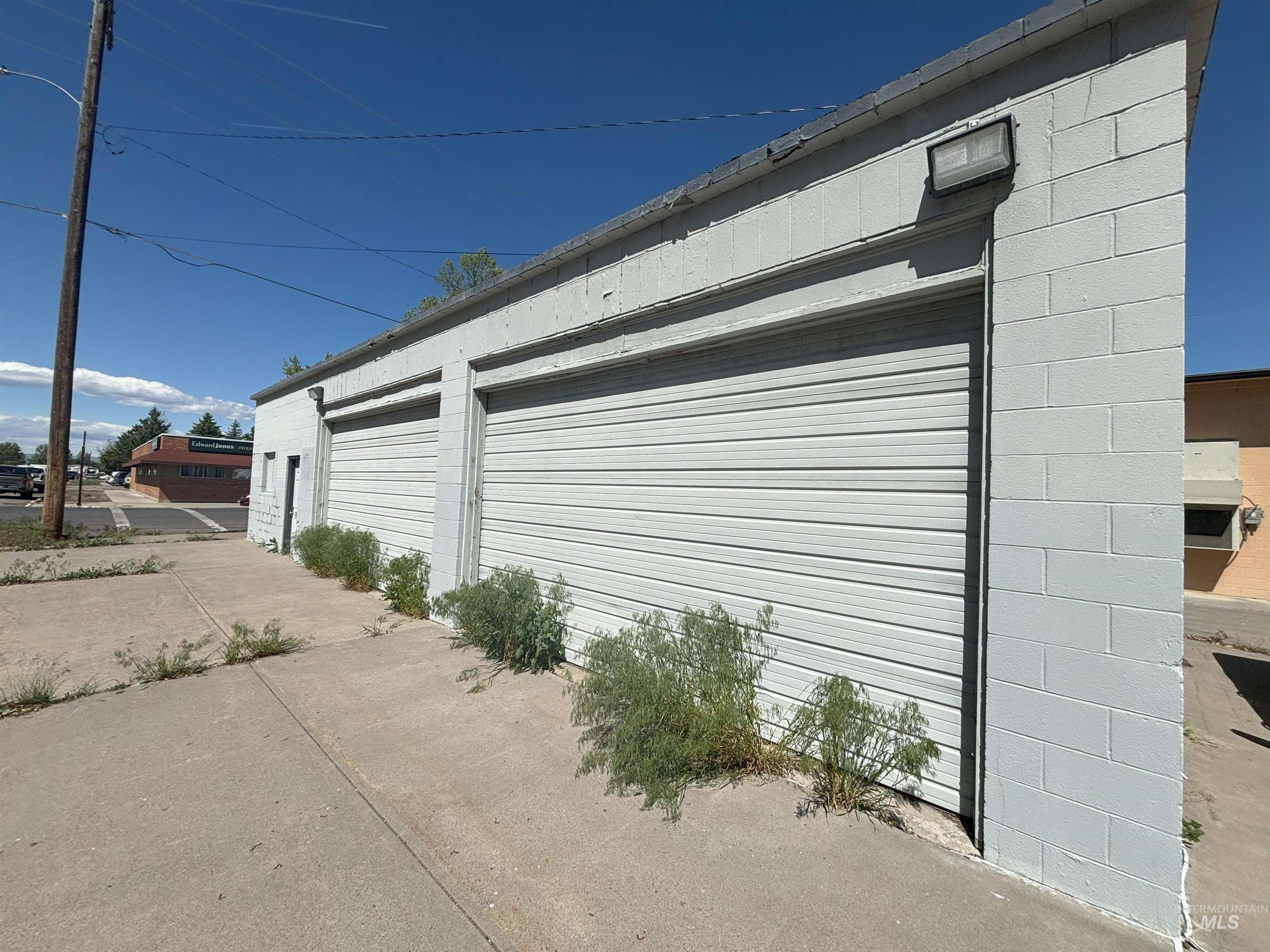 402 Idaho Street Property Photo 3