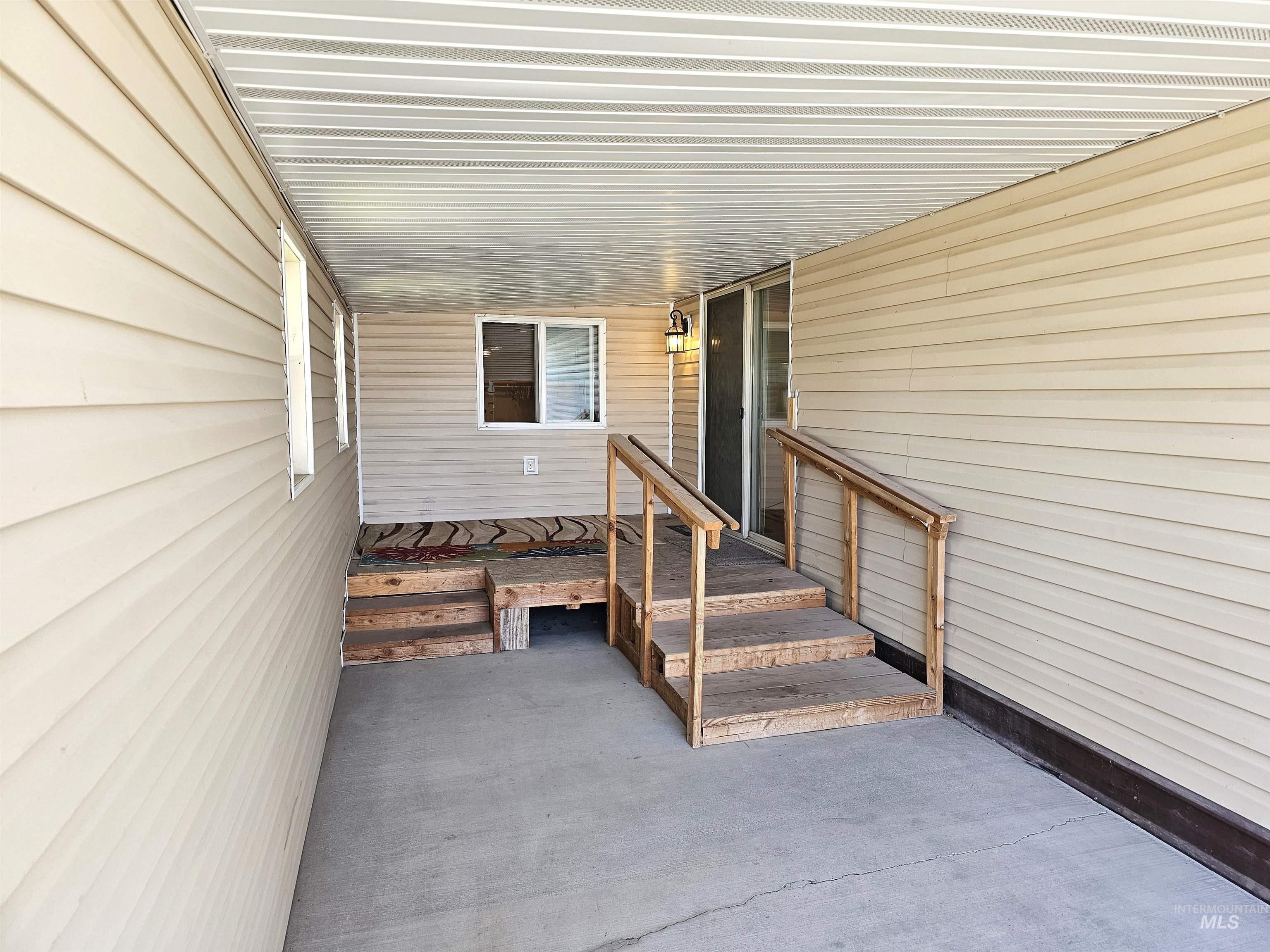 1414 Parke View Property Photo 2